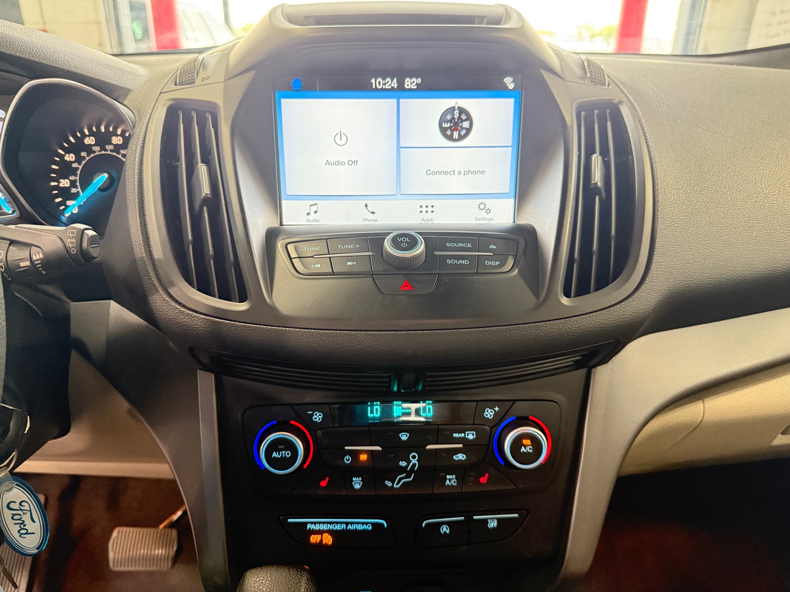 Thumbnail: 2018 Ford Escape - 4