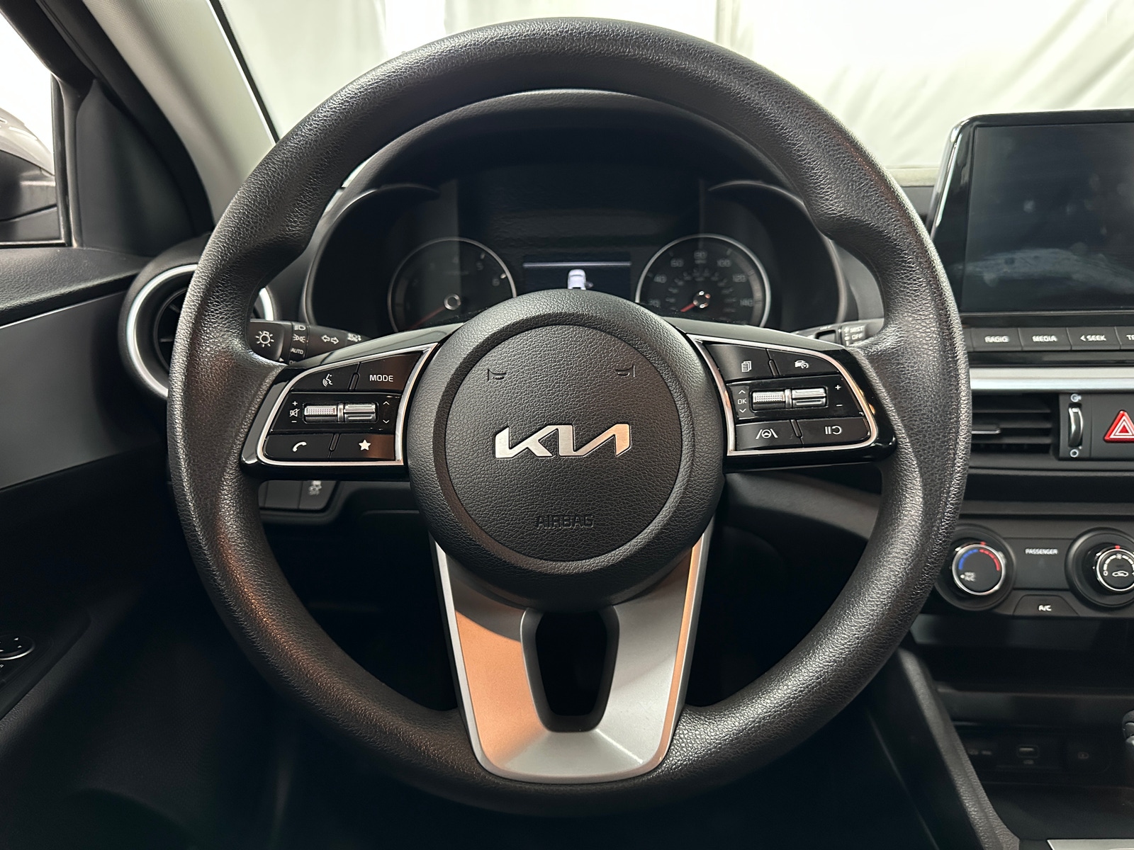 Thumbnail: 2024 Kia Forte - 5