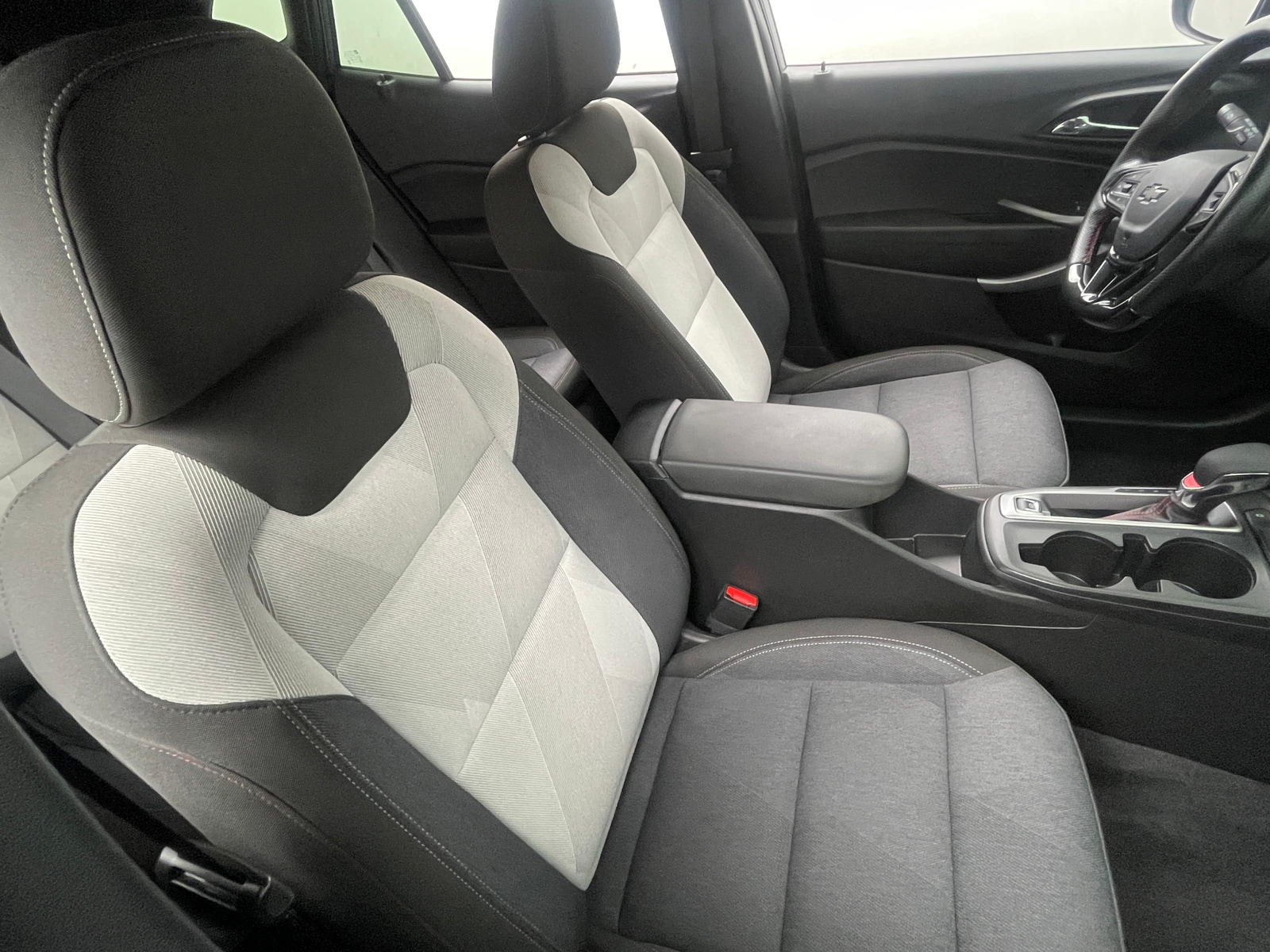 Thumbnail: 2024 Chevrolet Trax - 2