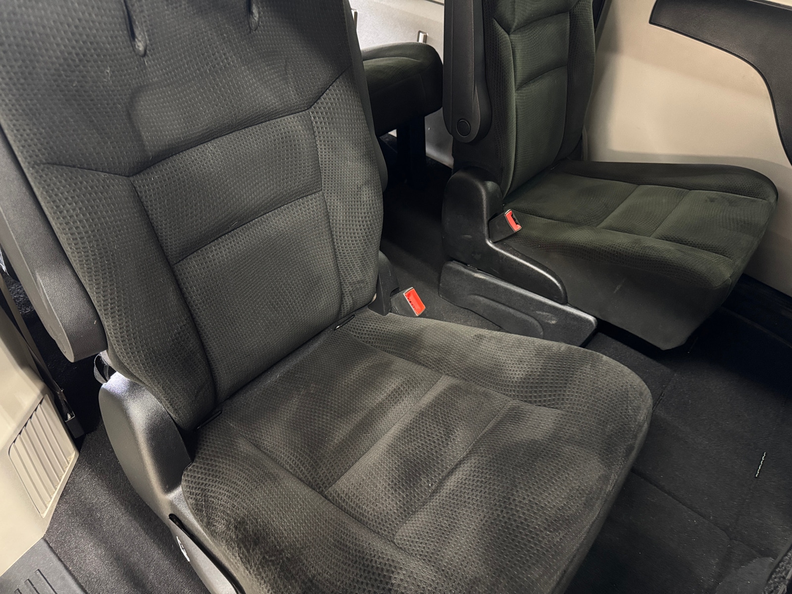 Thumbnail: 2016 Dodge Grand Caravan - 6