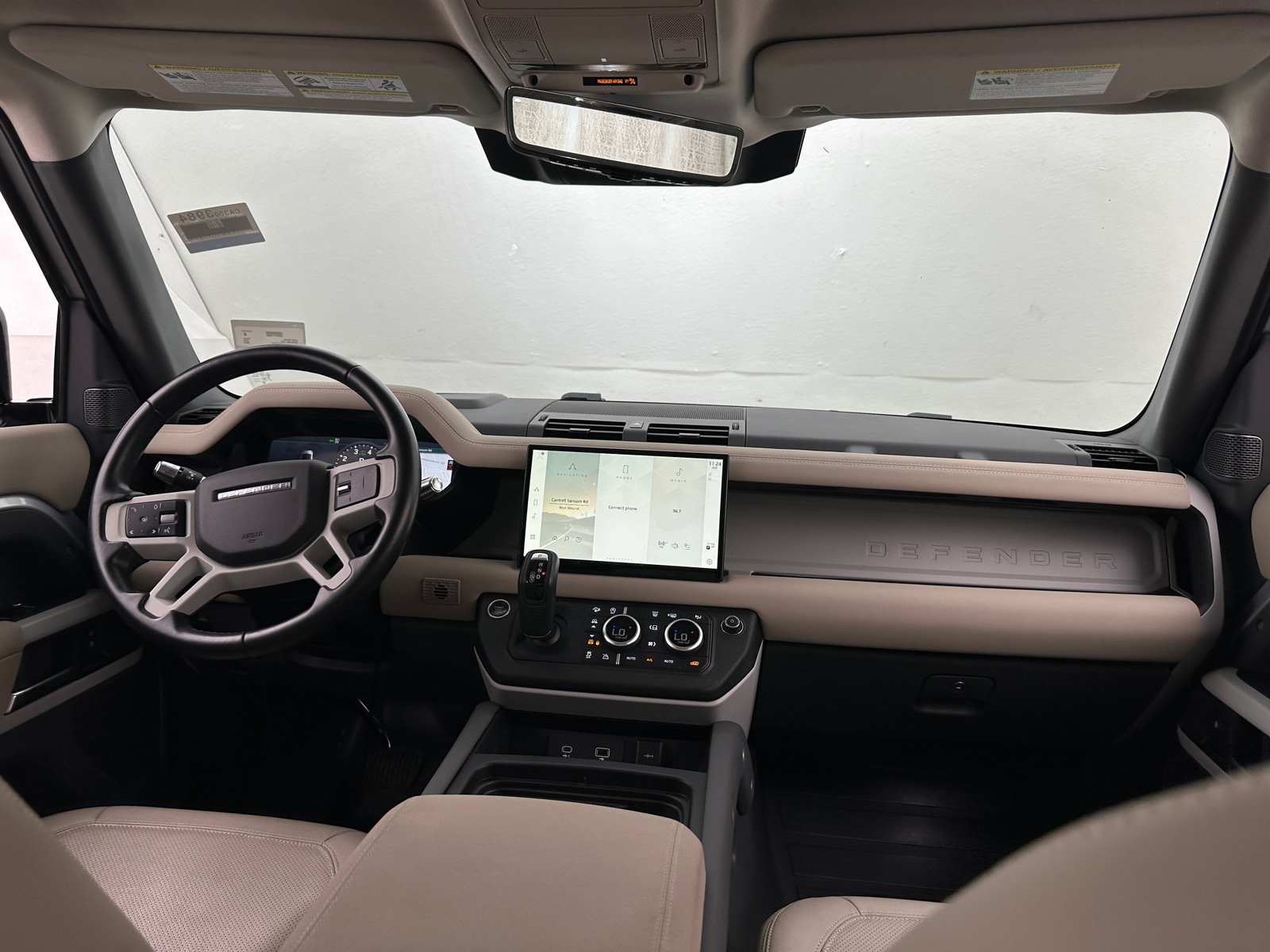Thumbnail: 2022 Land Rover Defender - 2