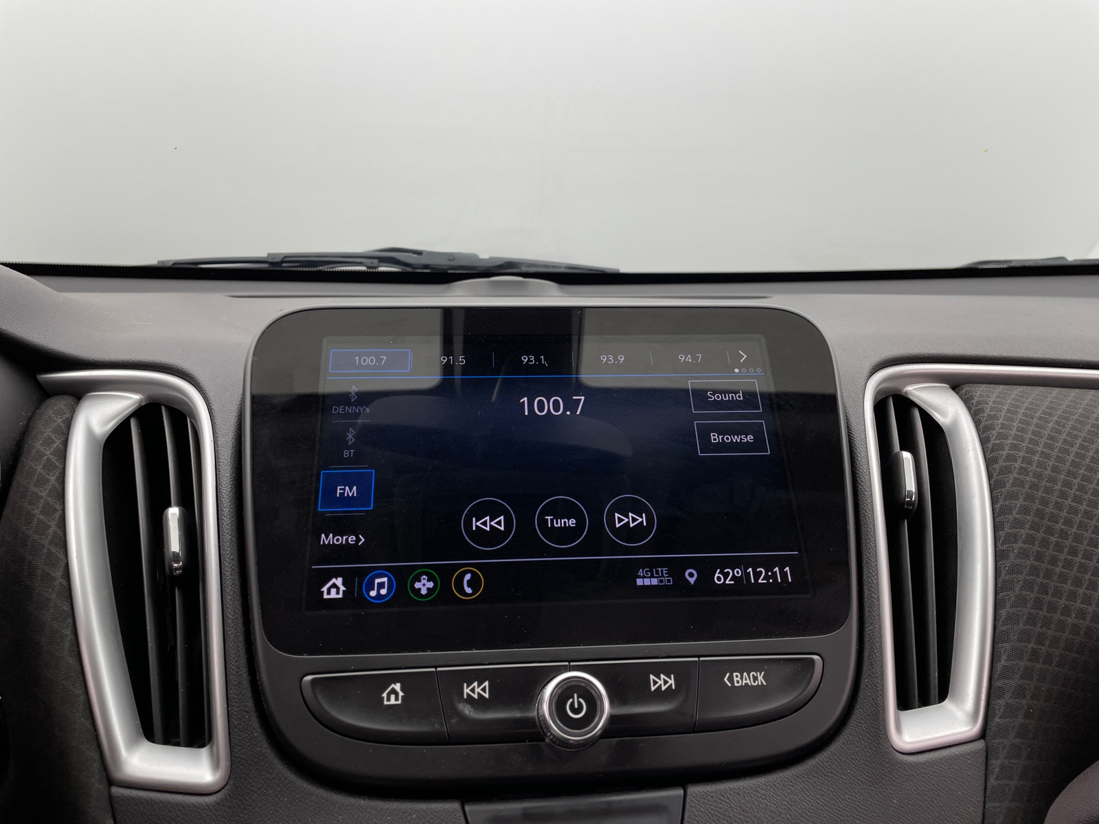 Thumbnail: 2019 Chevrolet Malibu - 4