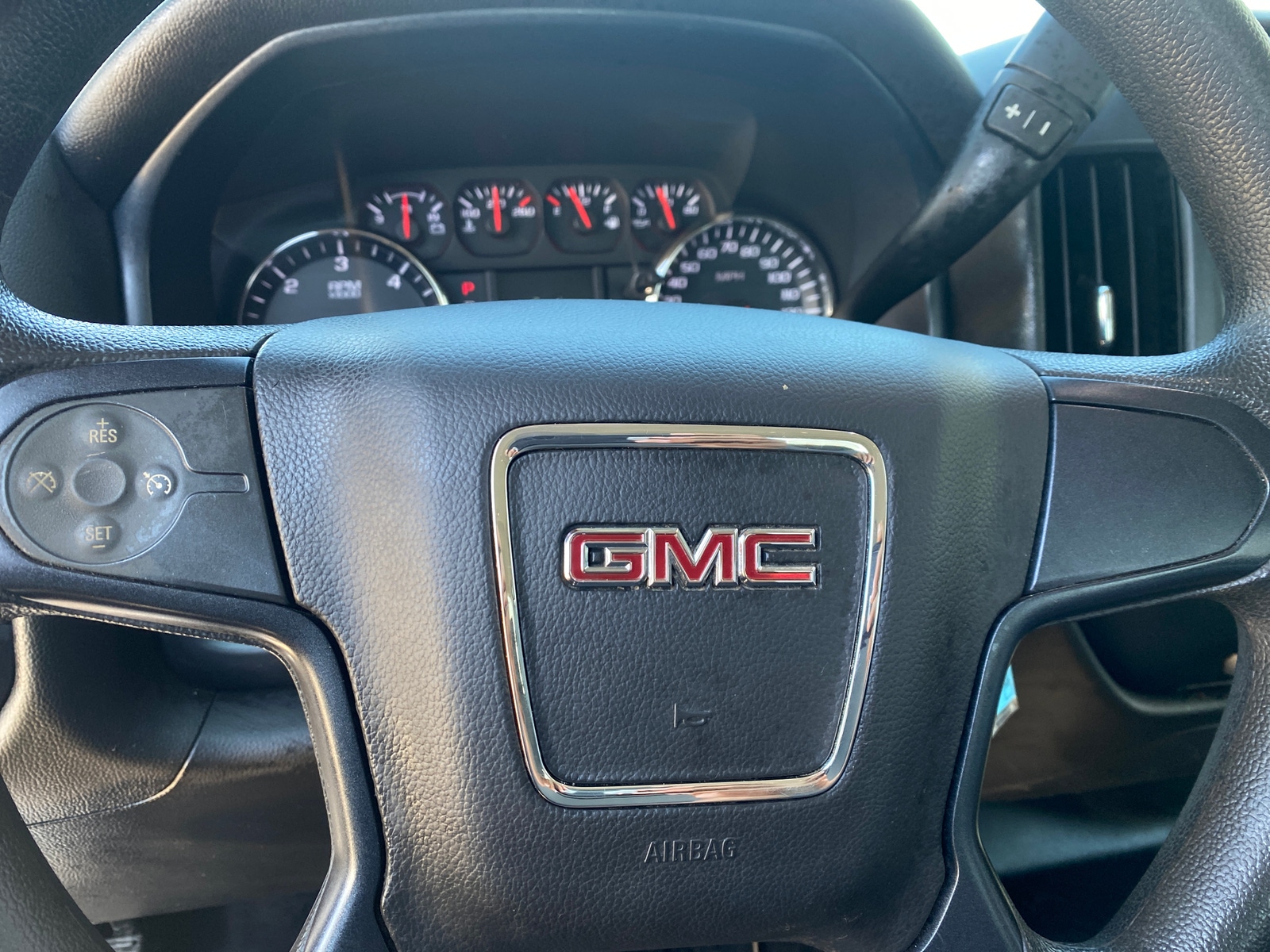 Thumbnail: 2019 GMC Sierra 2500 - 4