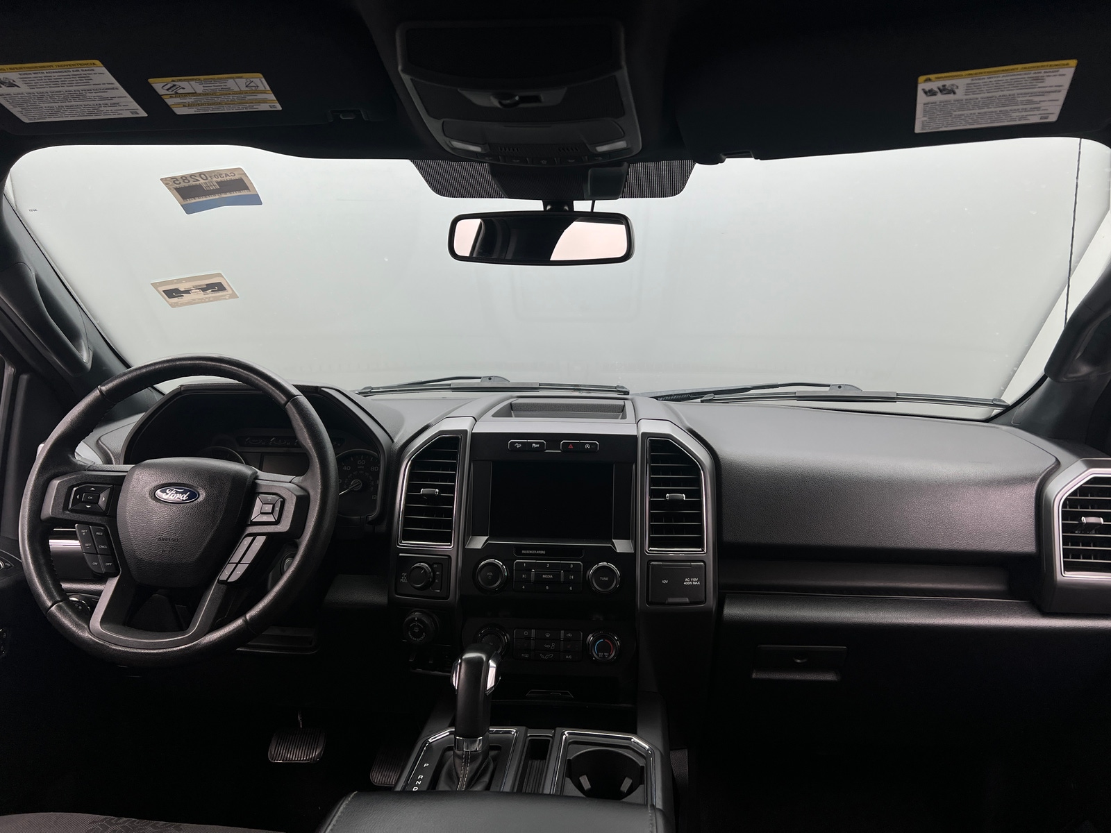 Thumbnail: 2019 Ford Econoline - 3