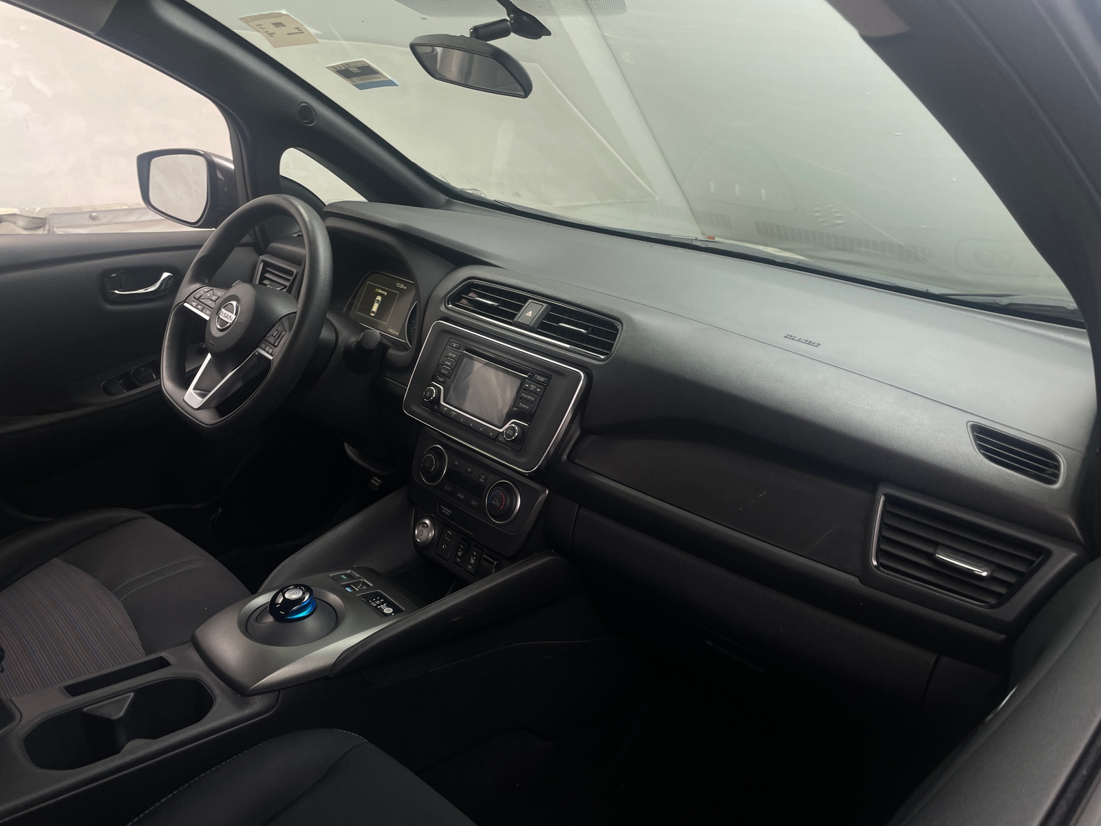 Thumbnail: 2019 Nissan Leaf - 3