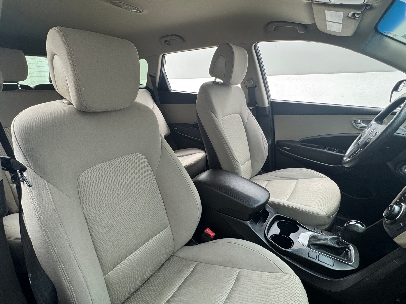 Thumbnail: 2017 Hyundai Santa Fe - 2