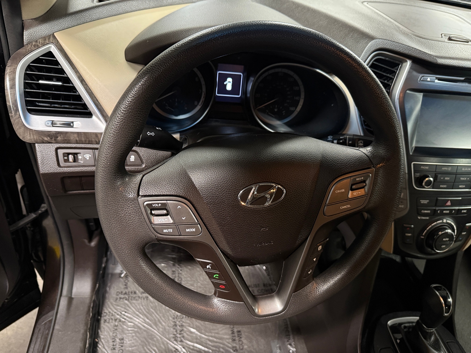 Thumbnail: 2017 Hyundai Santa Fe - 5