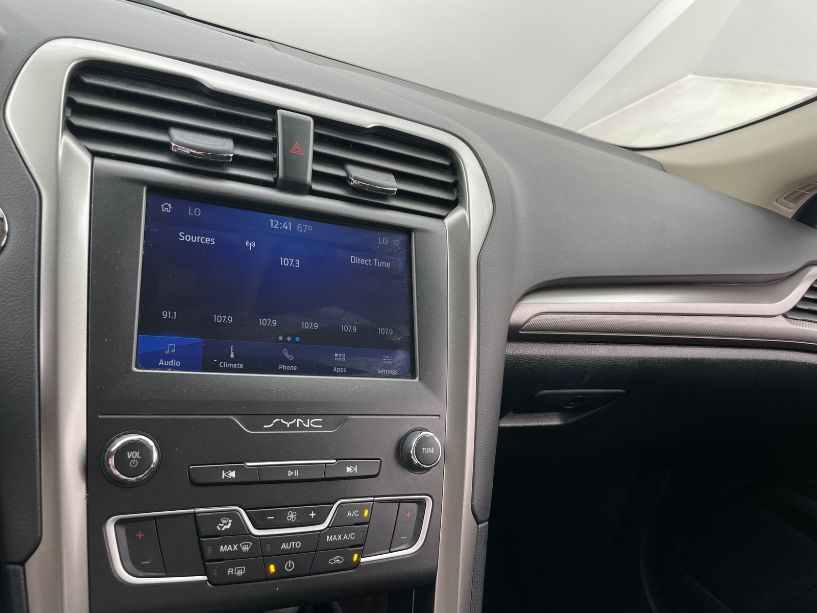 Thumbnail: 2020 Ford Fusion - 4