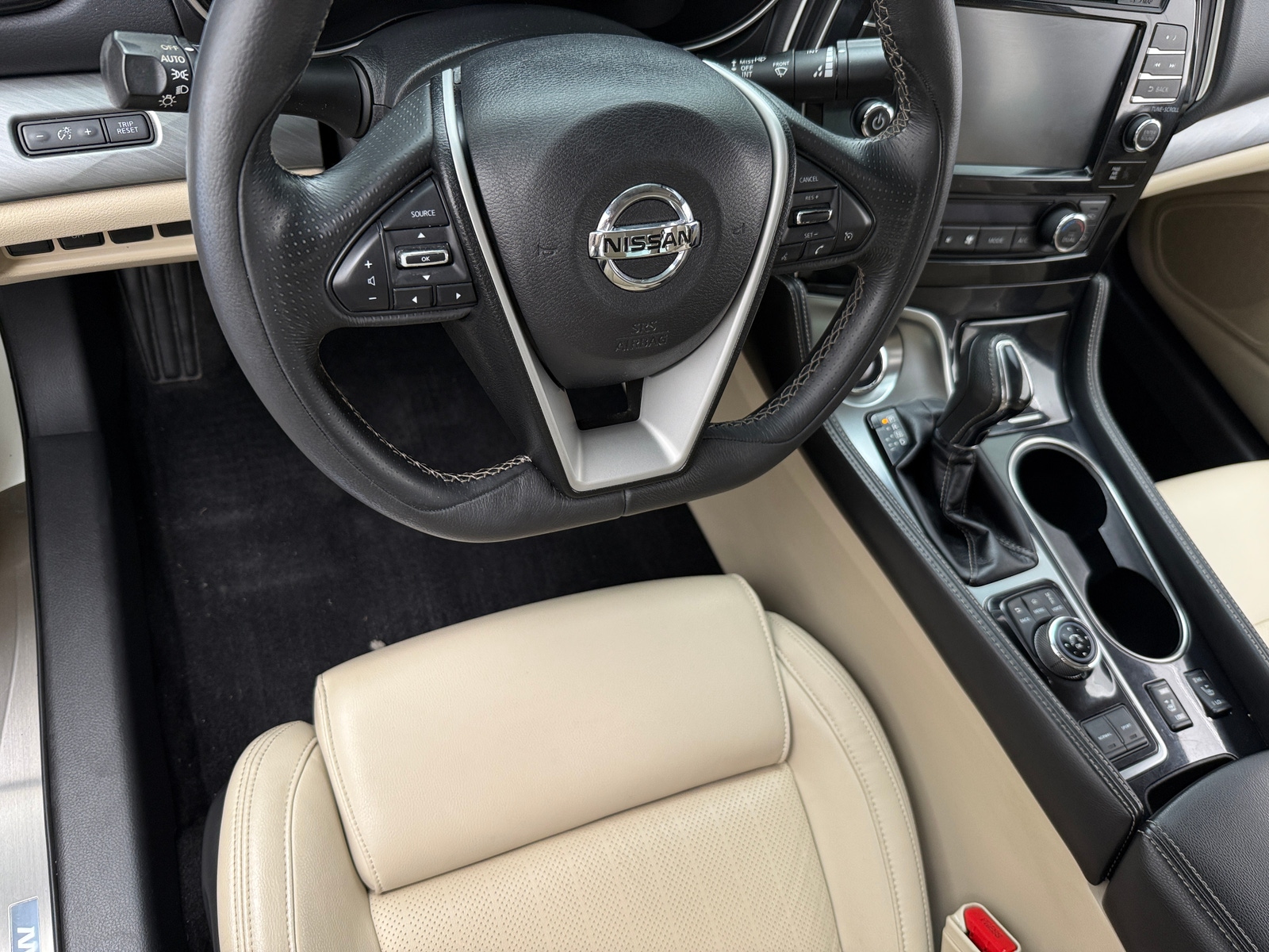 Thumbnail: 2017 Nissan Maxima - 4