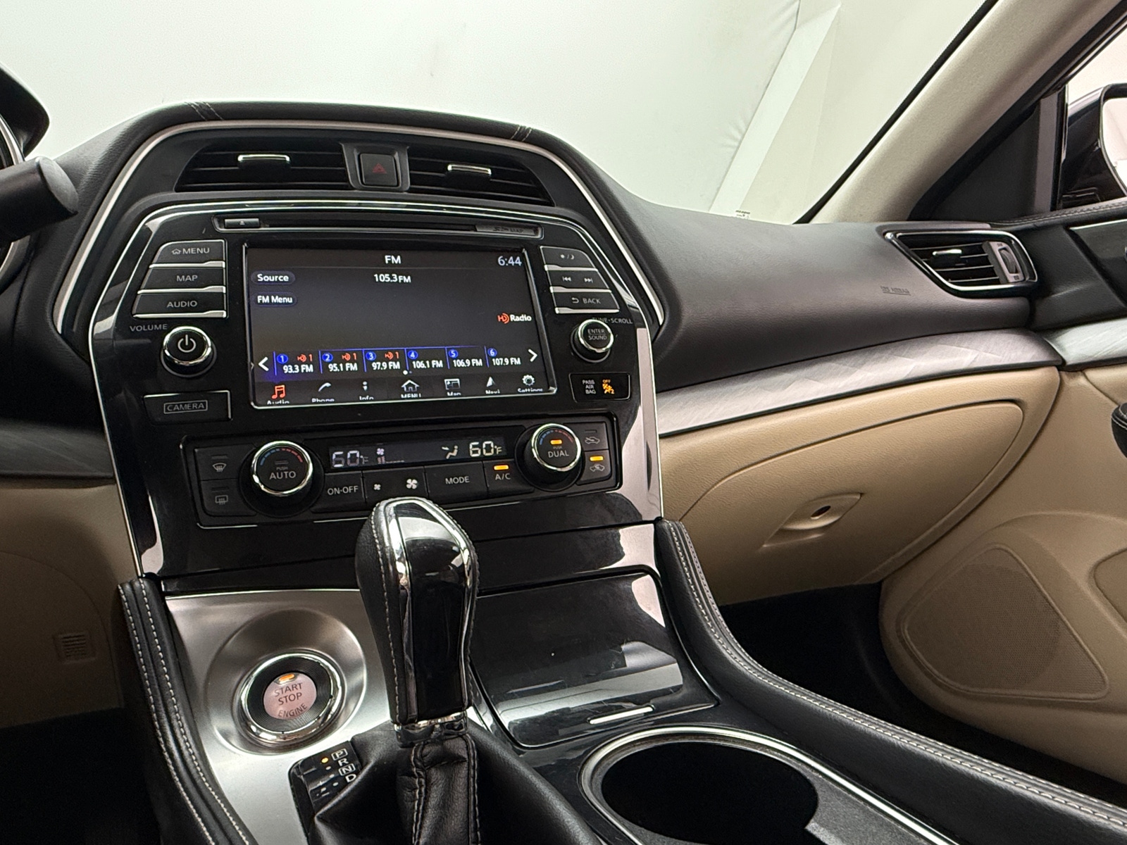 Thumbnail: 2017 Nissan Maxima - 3