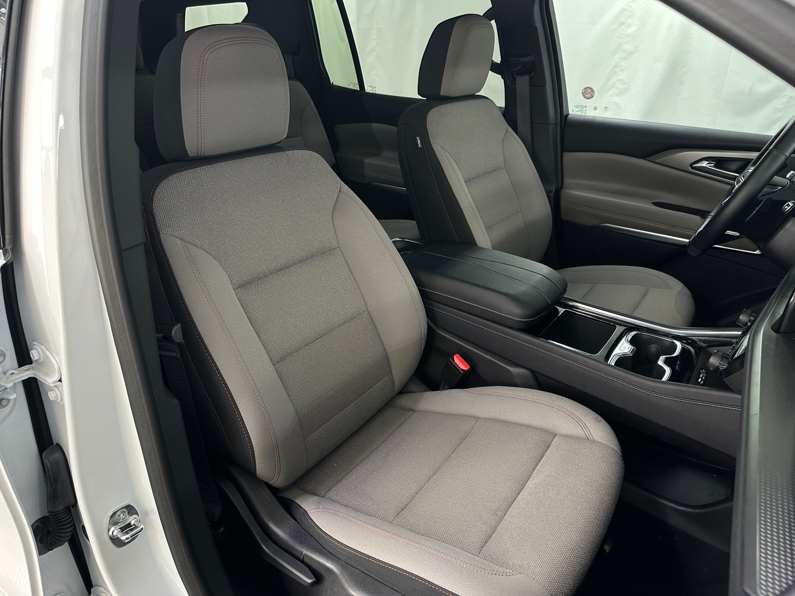 Thumbnail: 2025 Chevrolet Traverse - 2