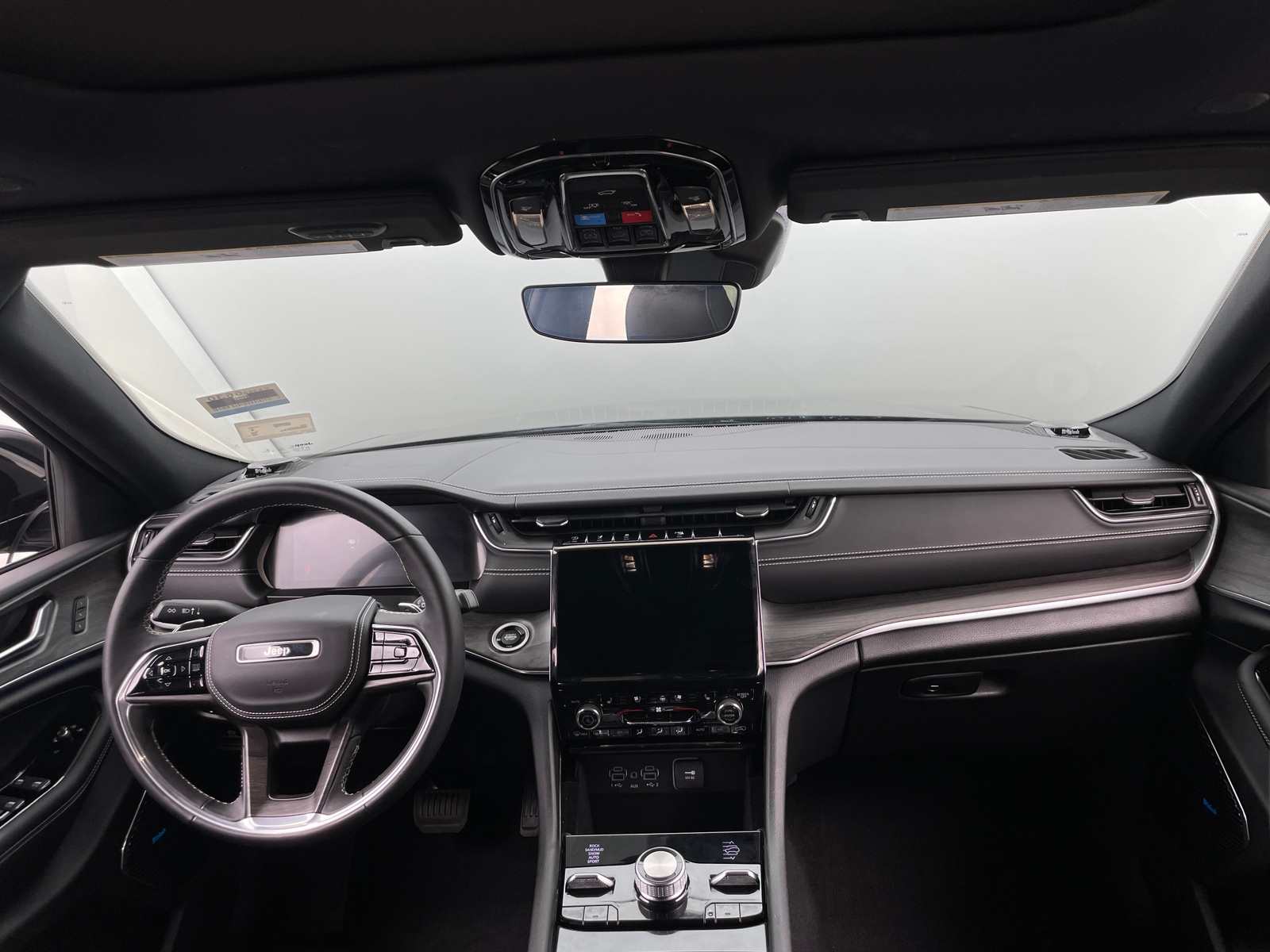Thumbnail: 2022 Jeep Grand Cherokee L - 2
