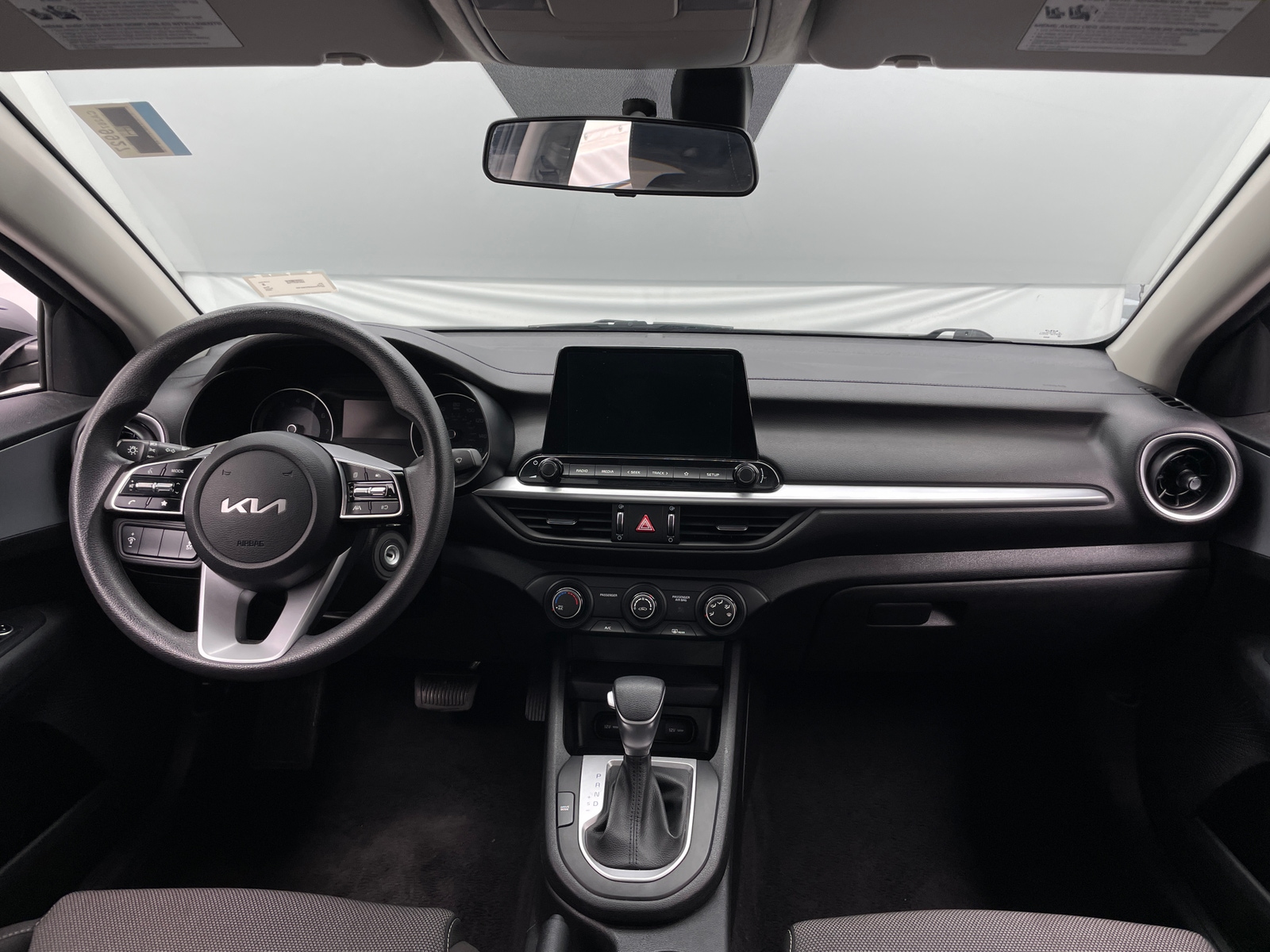 Thumbnail: 2023 Kia Forte - 3
