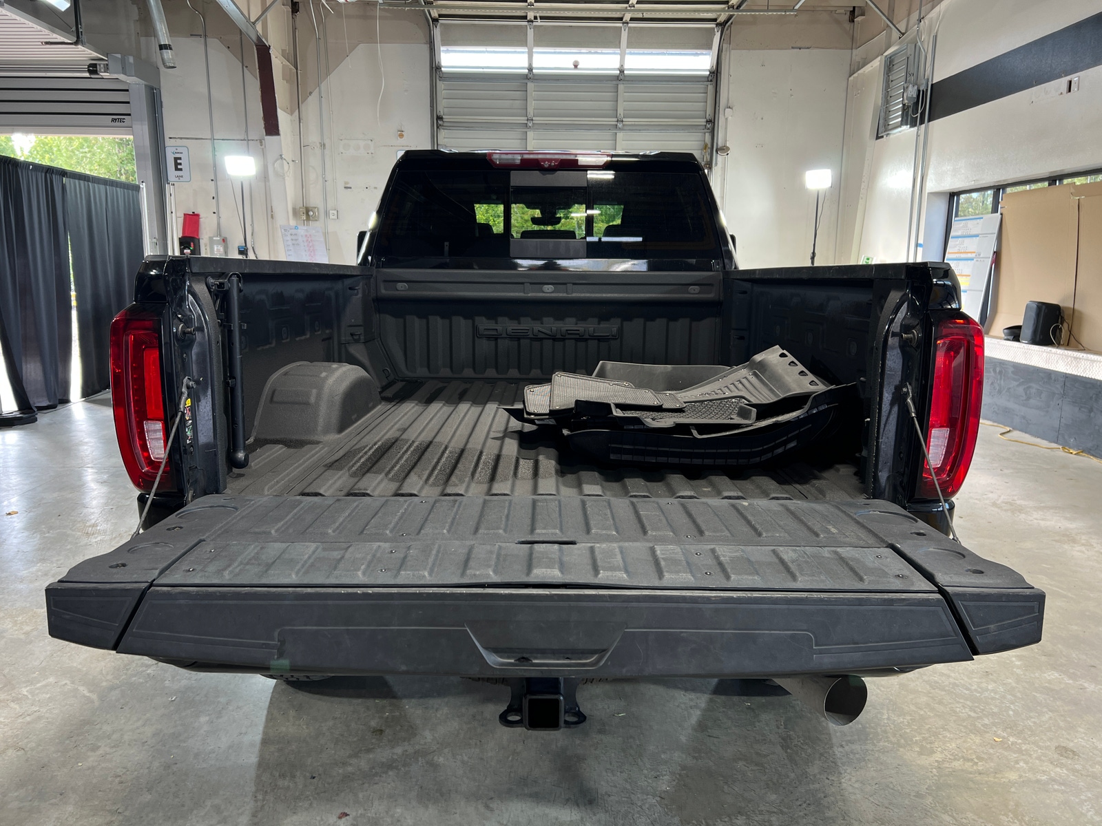 Thumbnail: 2023 GMC Sierra 2500 - 6