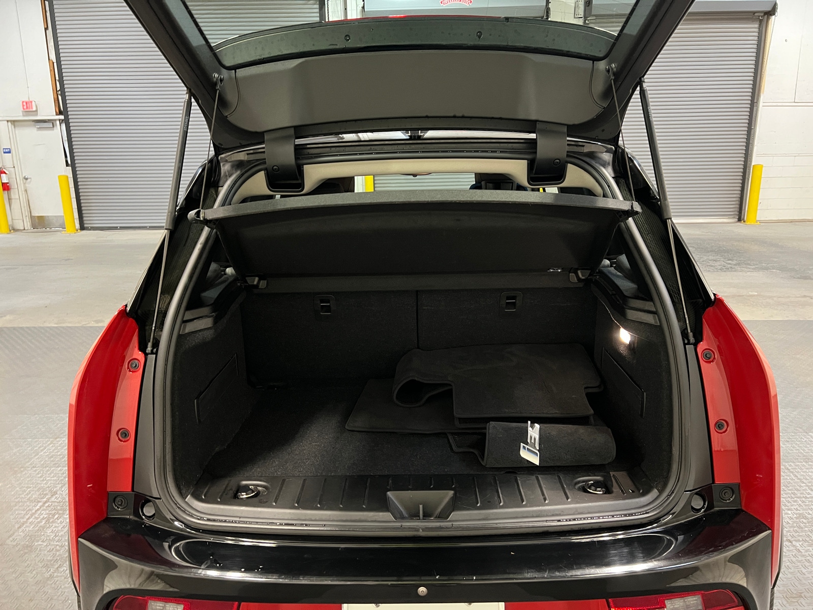 Thumbnail: 2019 BMW i3 - 7