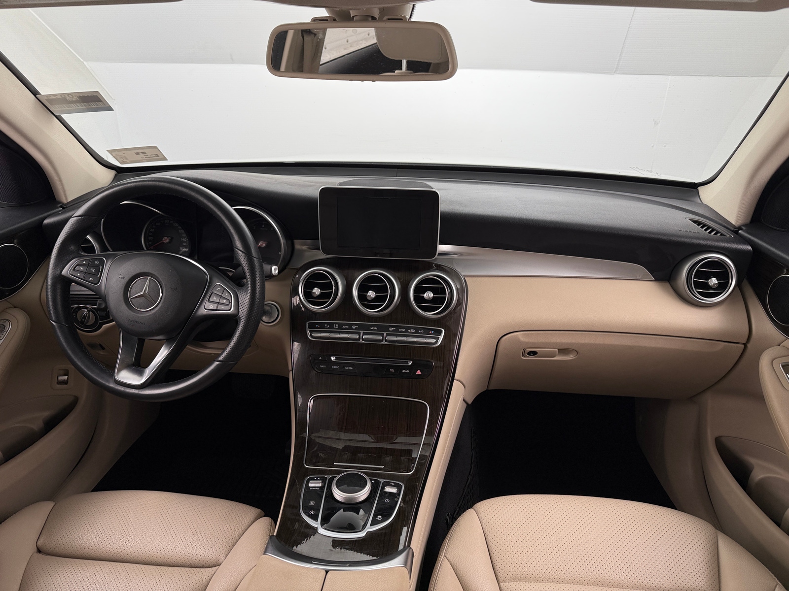 Thumbnail: 2019 Mercedes-Benz GLC - 2
