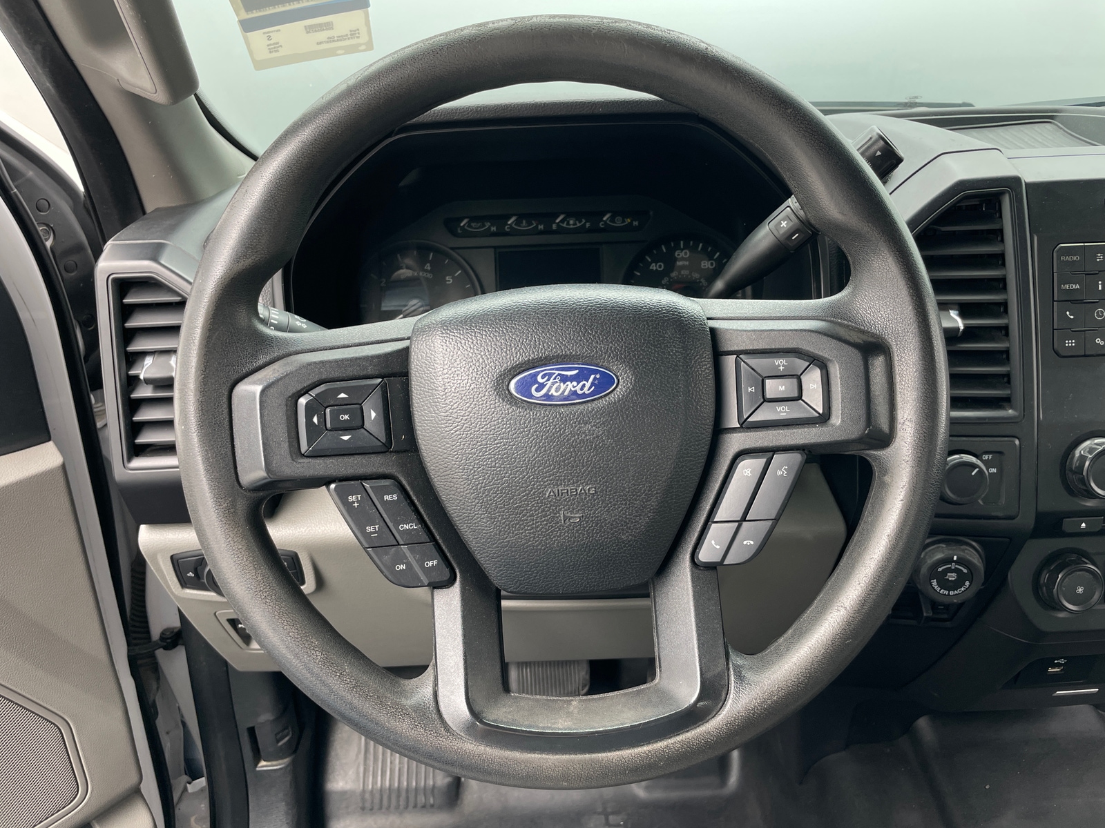 Thumbnail: 2018 Ford Econoline - 5