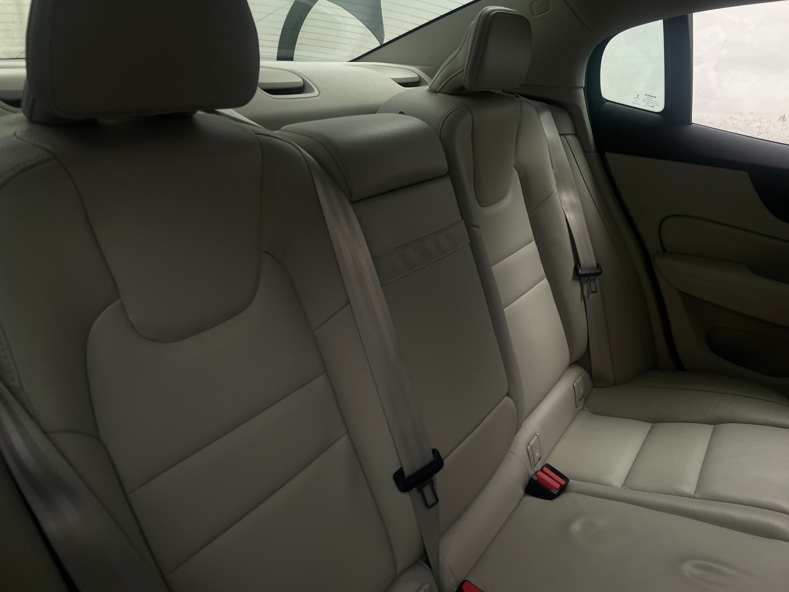 Thumbnail: 2022 Volvo S60 - 5