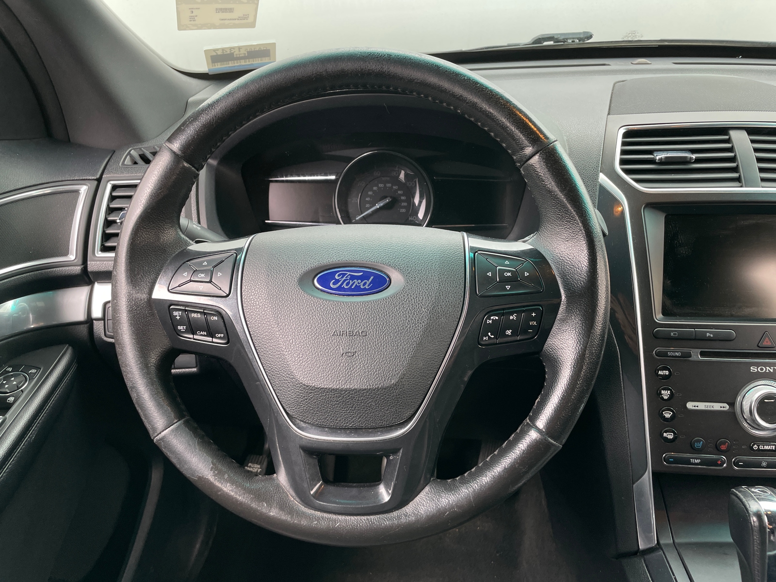 Thumbnail: 2016 Ford Explorer - 4