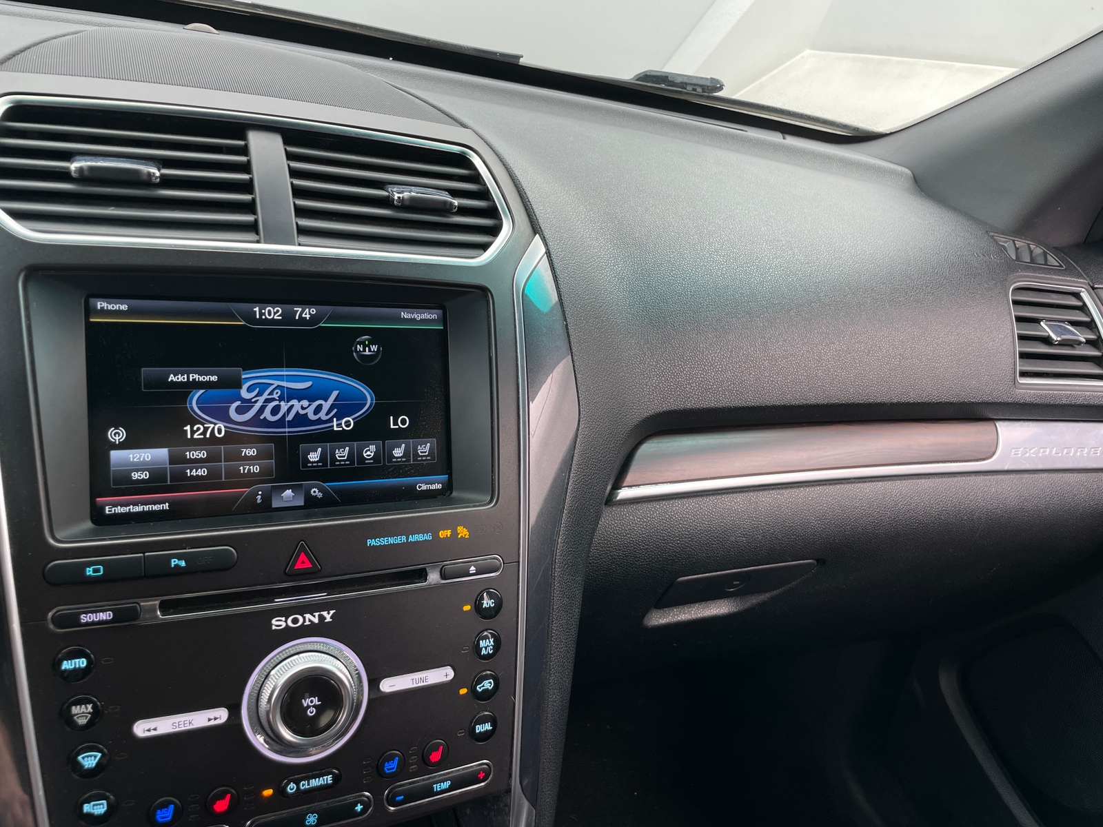 Thumbnail: 2016 Ford Explorer - 3