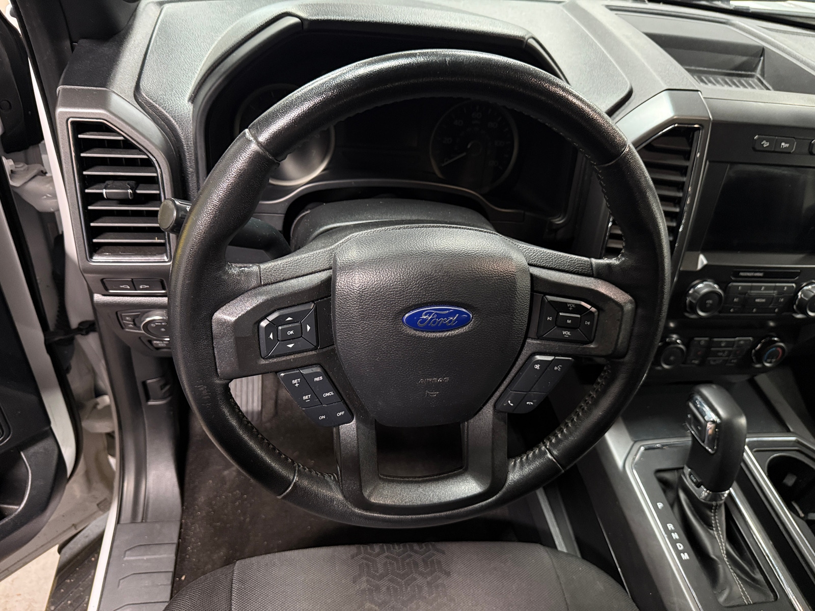 Thumbnail: 2020 Ford Econoline - 5