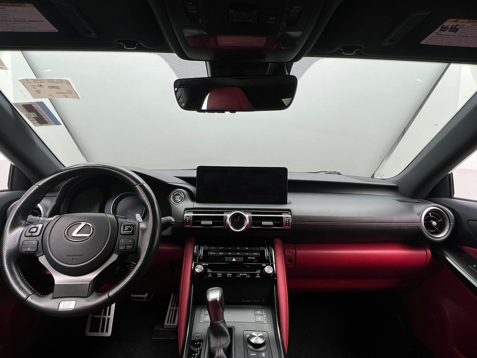 Thumbnail: 2022 Lexus IS - 2