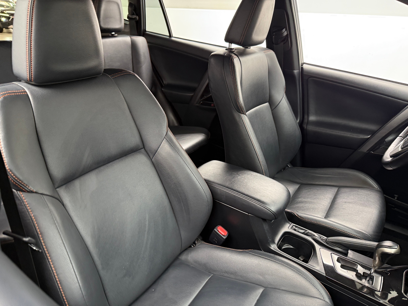 Thumbnail: 2017 Toyota RAV4 - 2