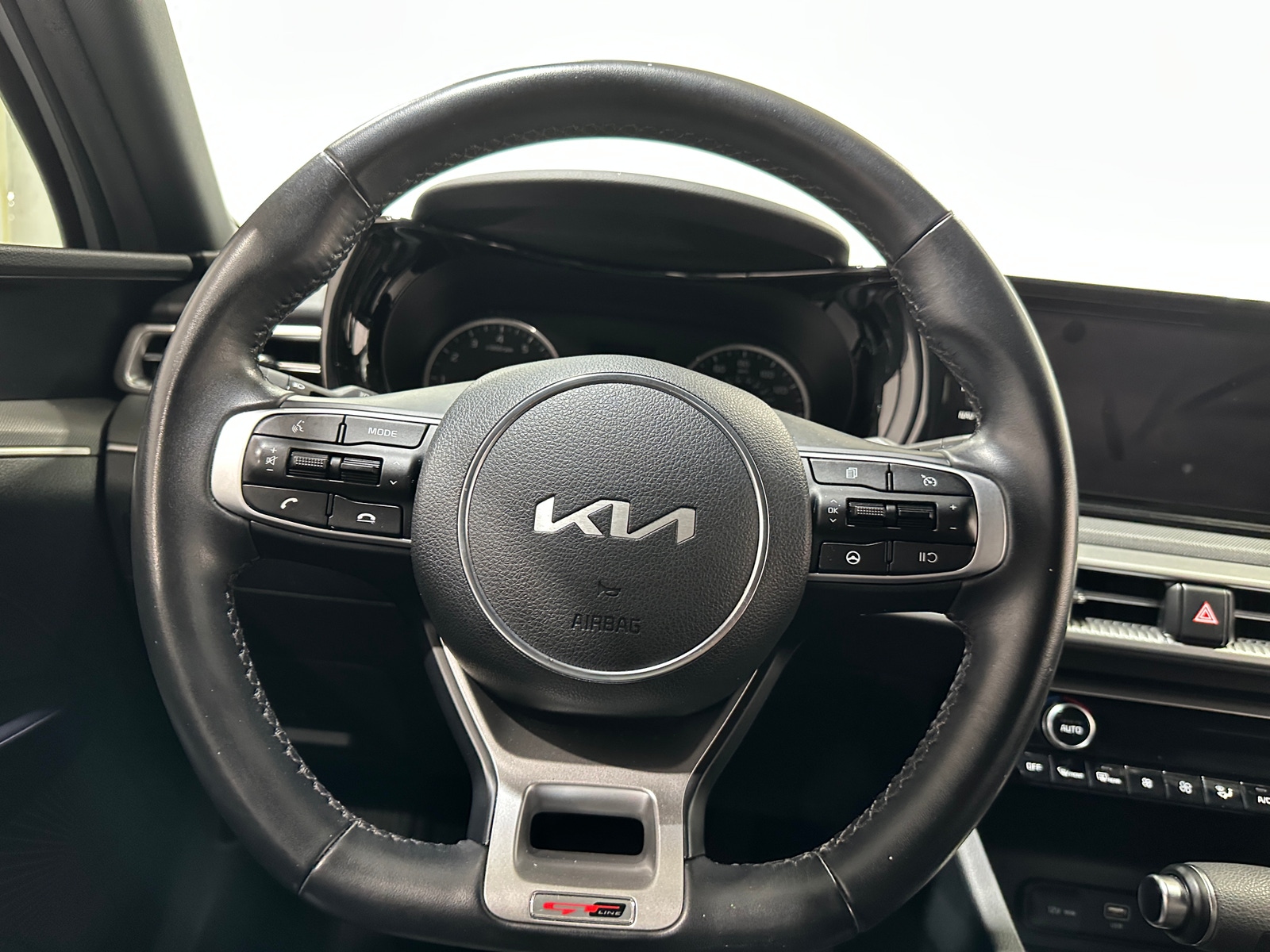 Thumbnail: 2022 Kia K5 - 4