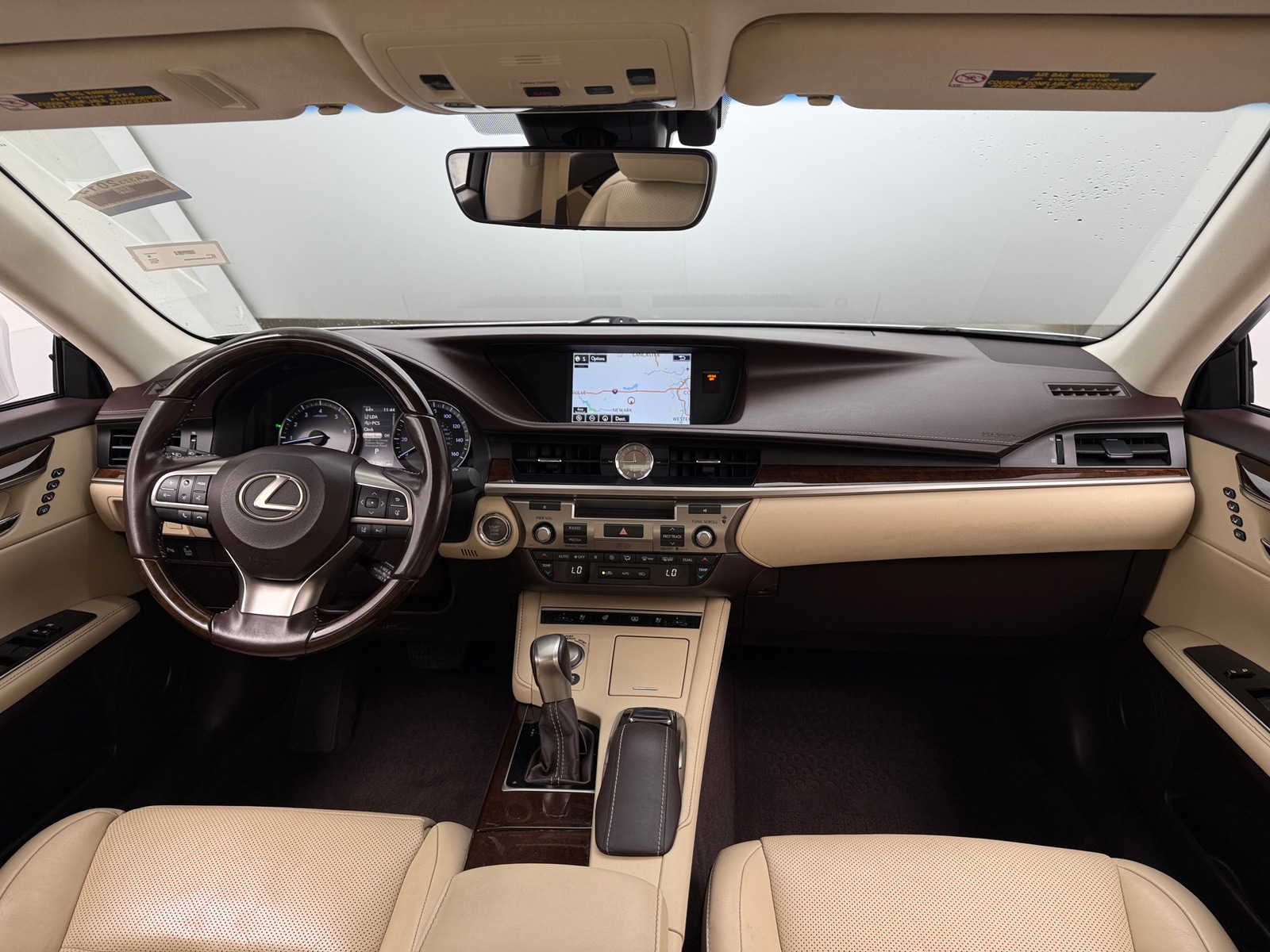 Thumbnail: 2016 Lexus ES - 2