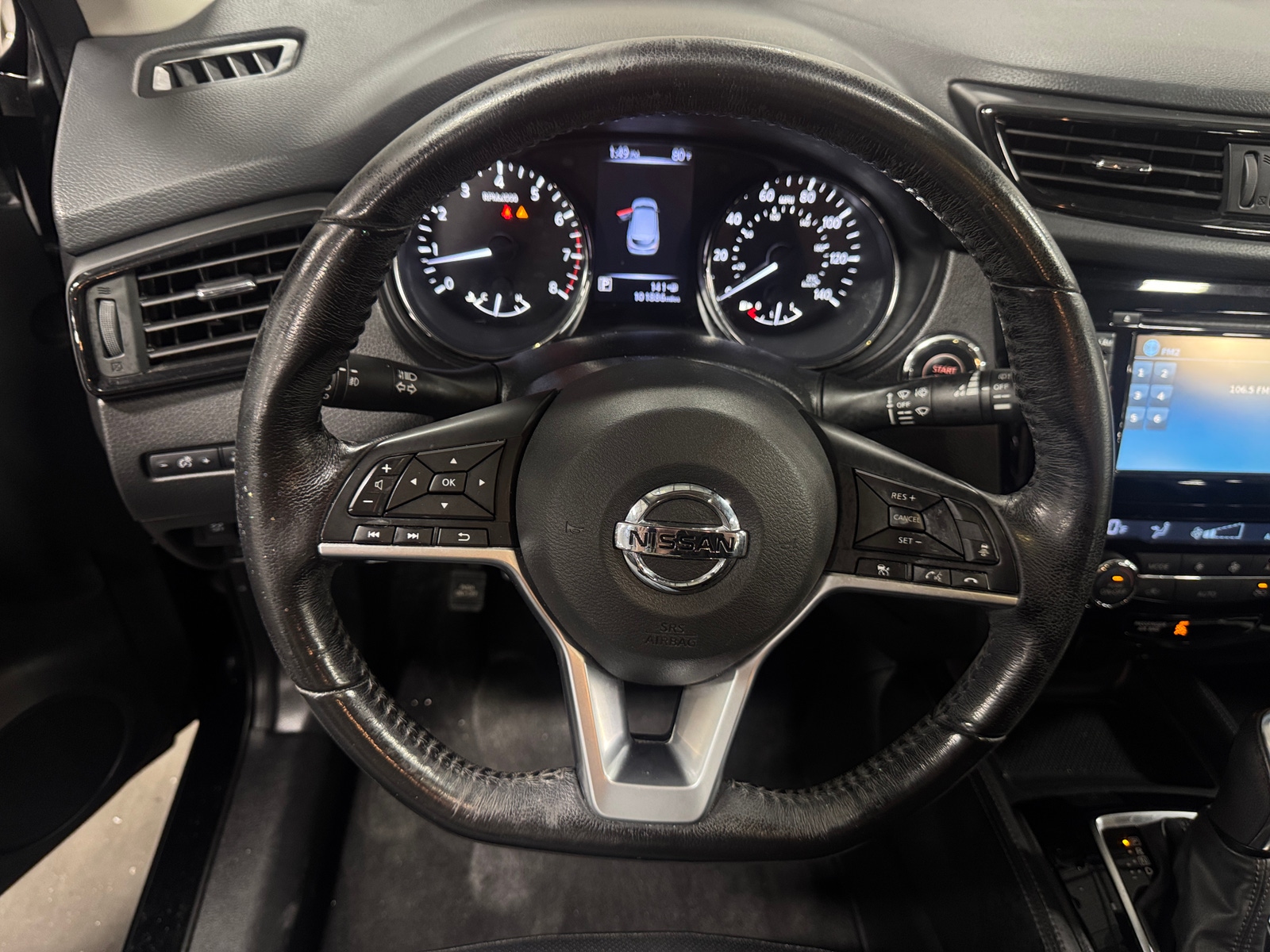 Thumbnail: 2017 Nissan Rogue Sport - 4