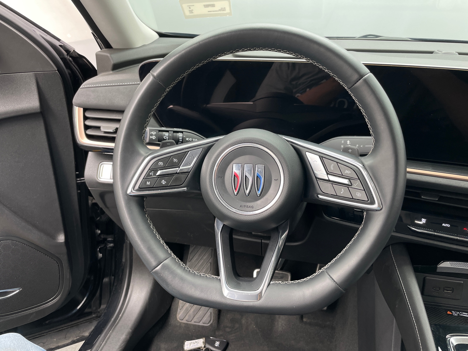 Thumbnail: 2024 Buick Envision - 4