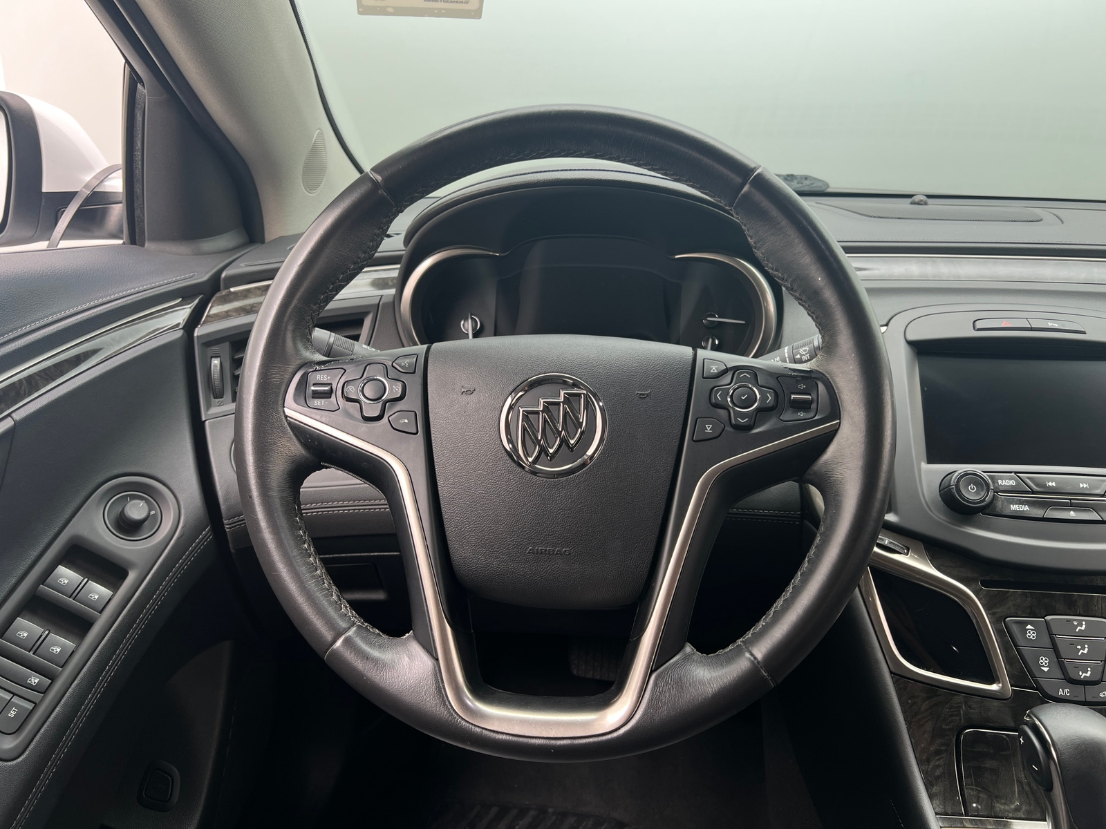 Thumbnail: 2015 Buick LaCrosse - 4