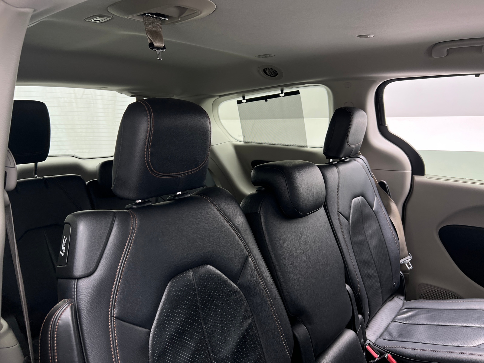Thumbnail: 2018 Chrysler Pacifica - 5