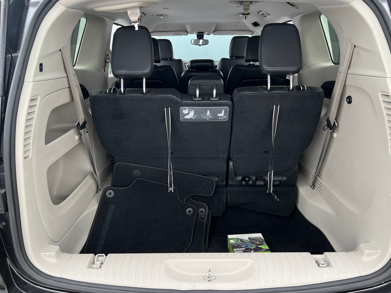 Thumbnail: 2018 Chrysler Pacifica - 6