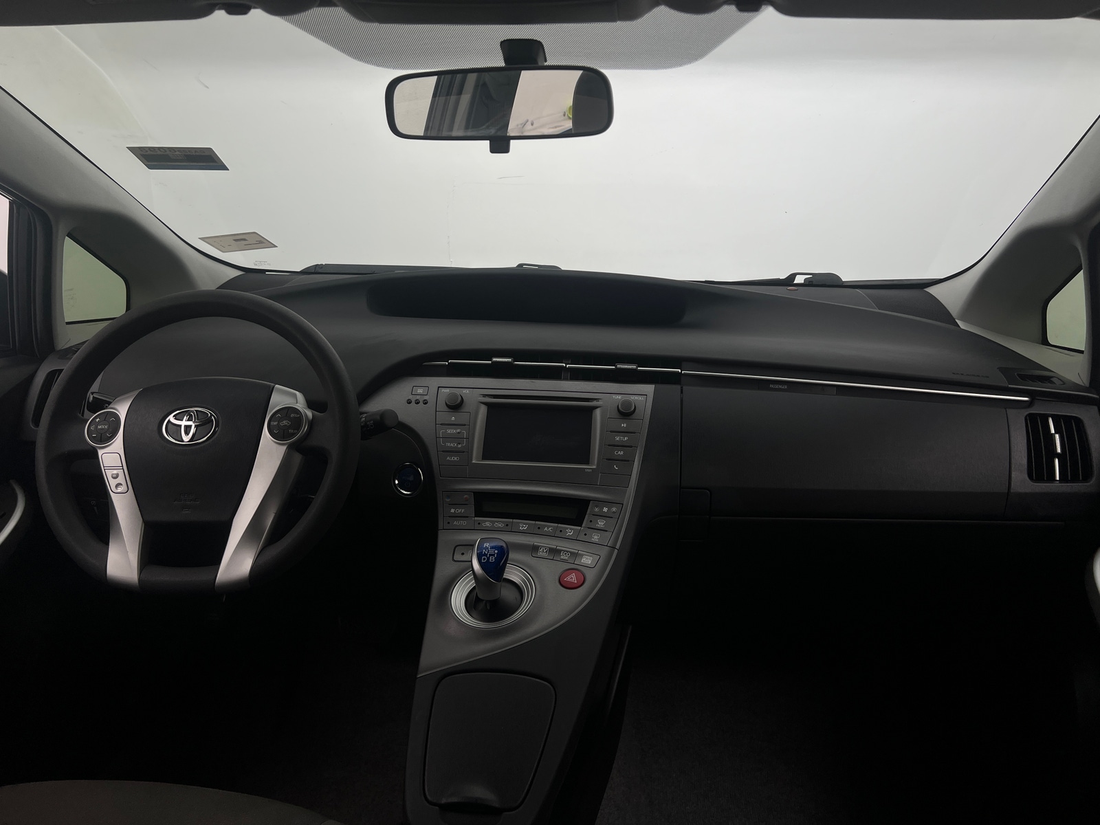 Thumbnail: 2015 Toyota Prius - 3