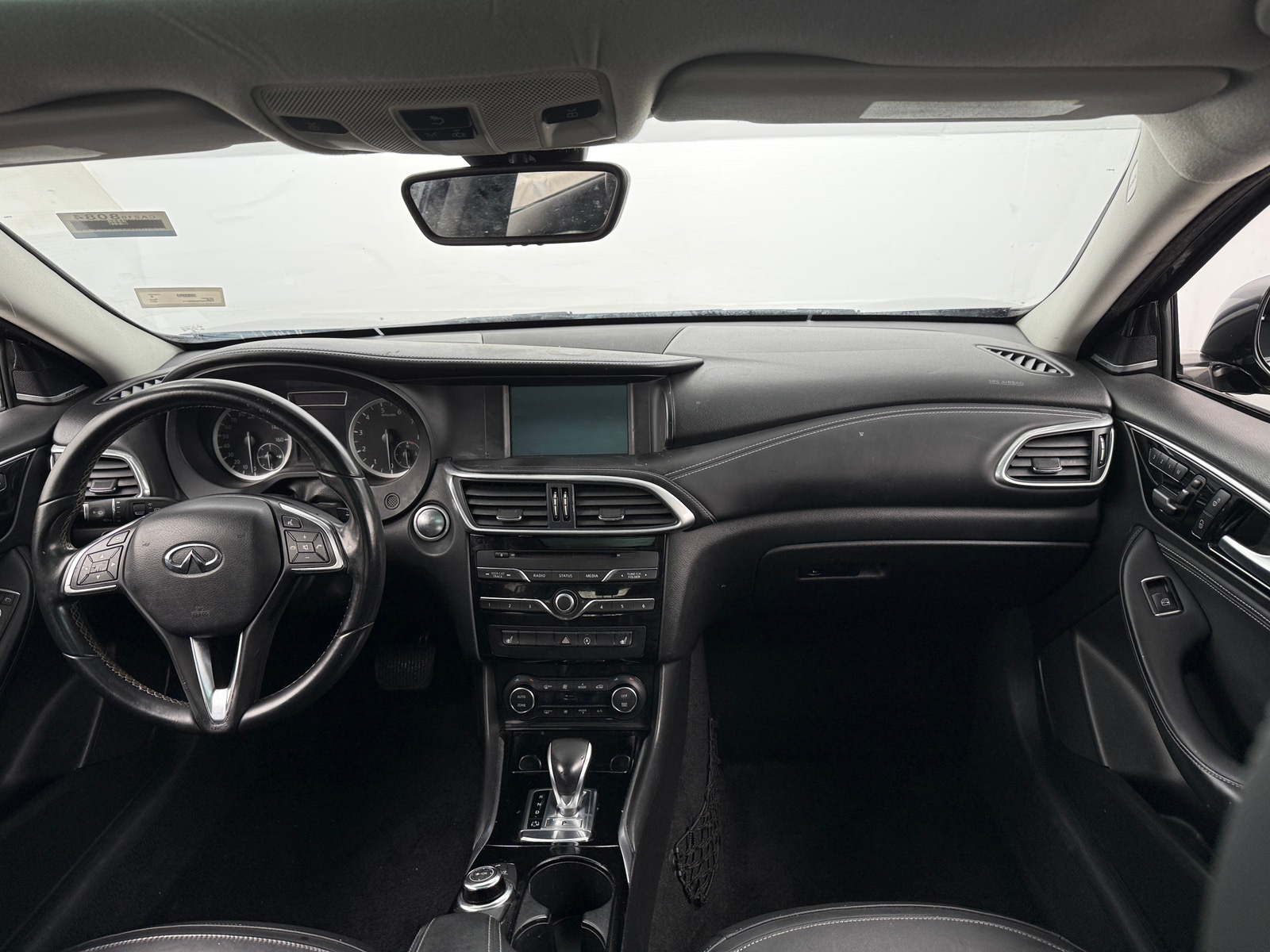 Thumbnail: 2017 INFINITI QX30 - 2