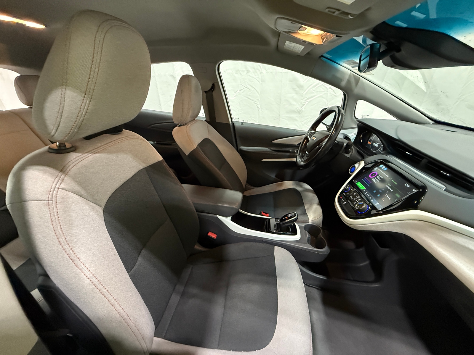 Thumbnail: 2021 Chevrolet Bolt EV - 2