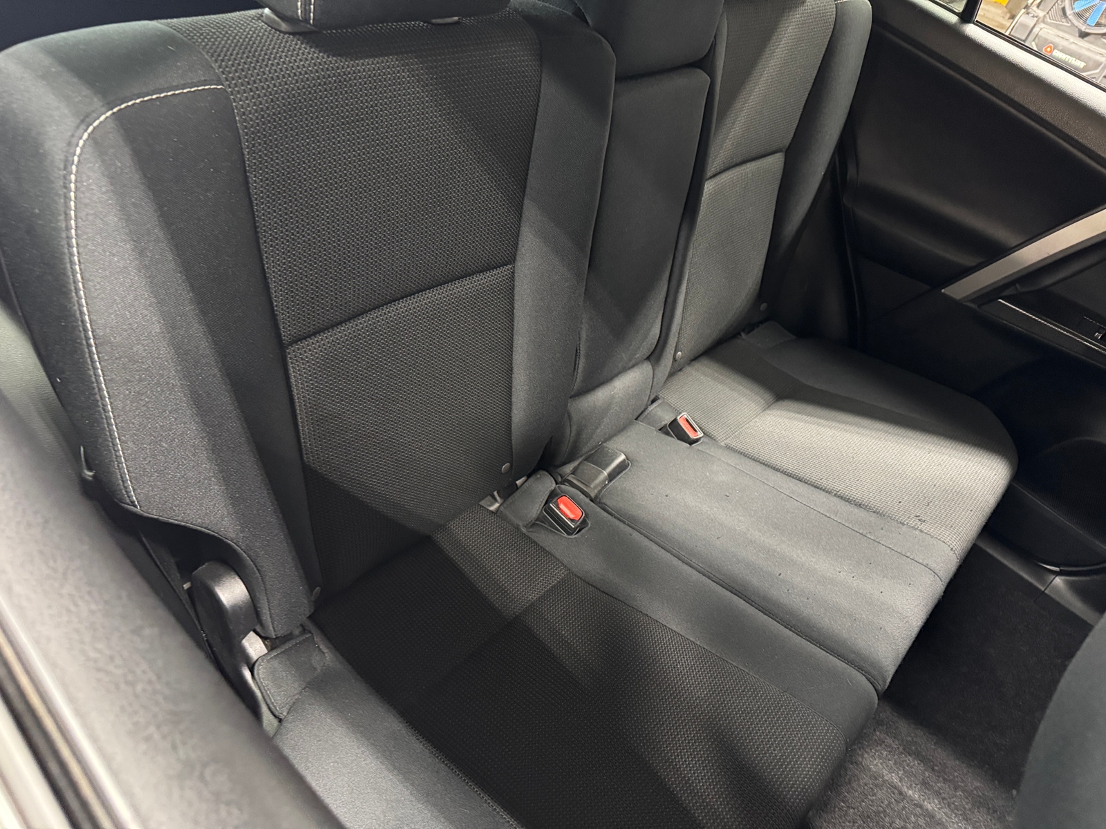 Thumbnail: 2018 Toyota RAV4 - 6