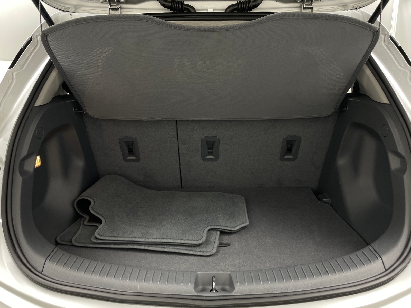 Thumbnail: 2019 Chevrolet Bolt EV - 6