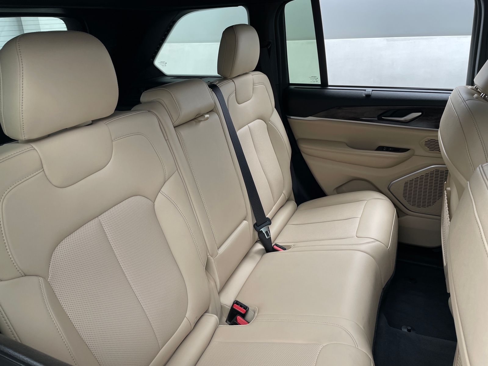 Thumbnail: 2023 Jeep Grand Cherokee - 5
