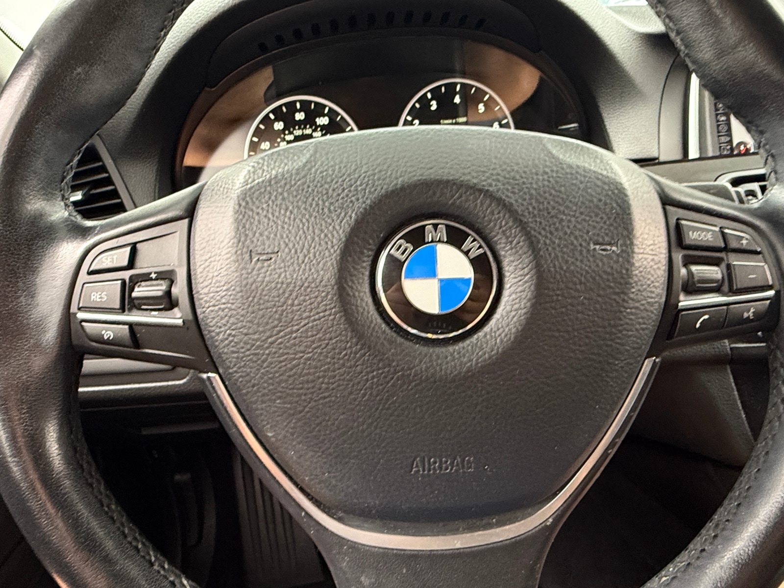 Thumbnail: 2015 BMW 5 Series - 4