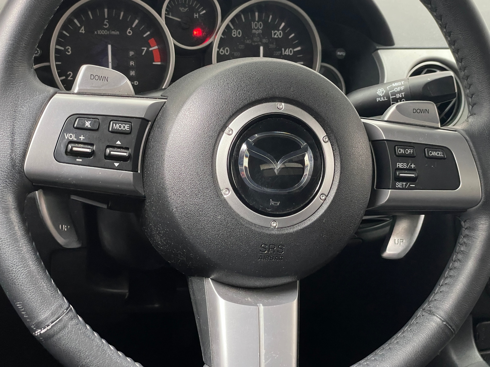 Thumbnail: 2011 Mazda MX-5 Miata - 5