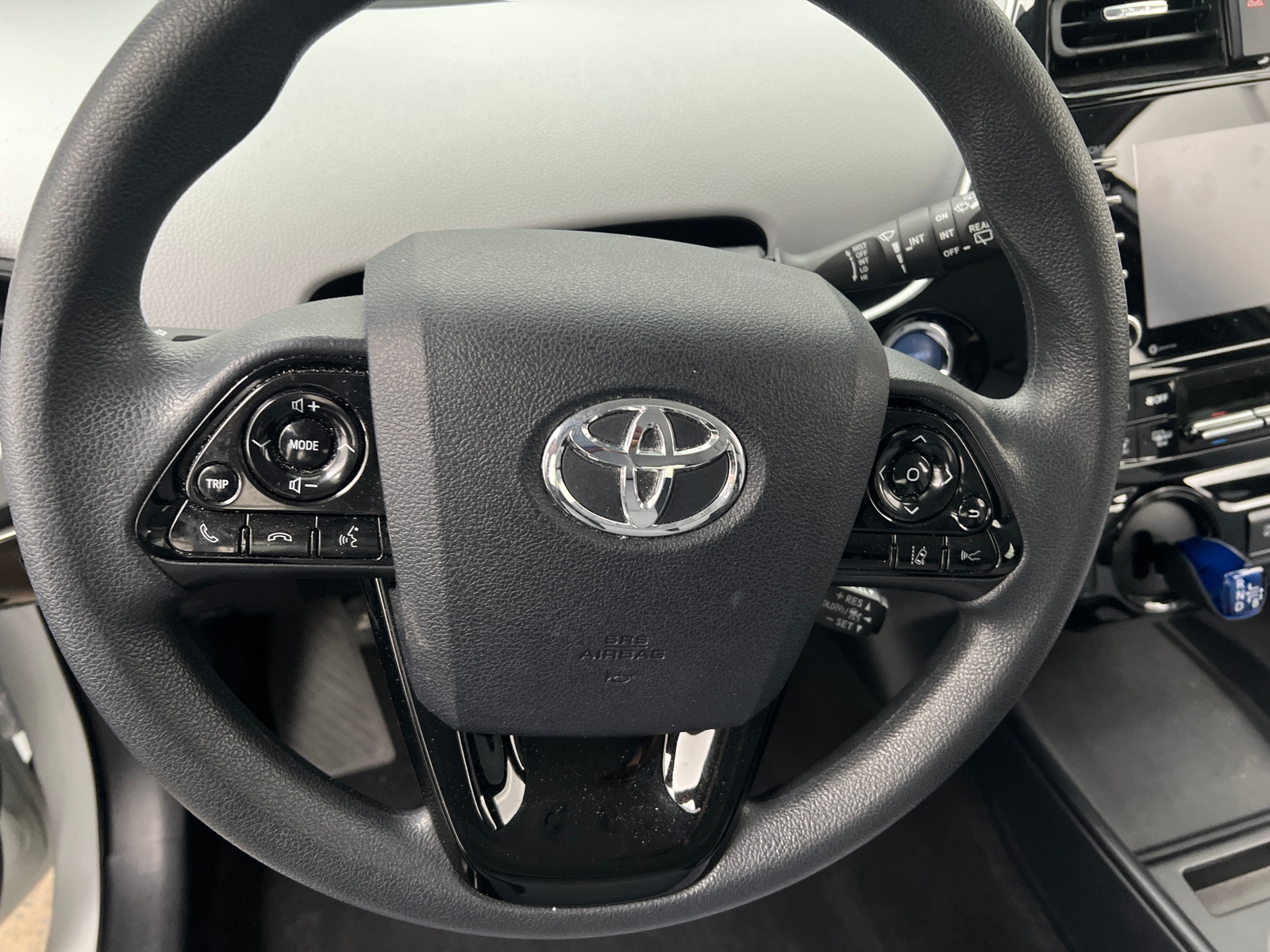 Thumbnail: 2022 Toyota Prius - 5