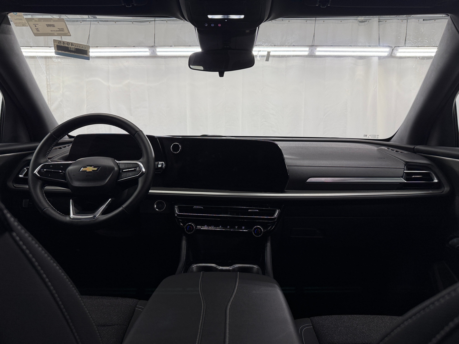 Thumbnail: 2025 Chevrolet Traverse - 3