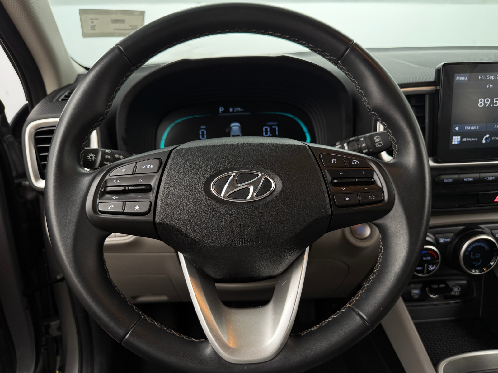 Thumbnail: 2024 Hyundai Venue - 5