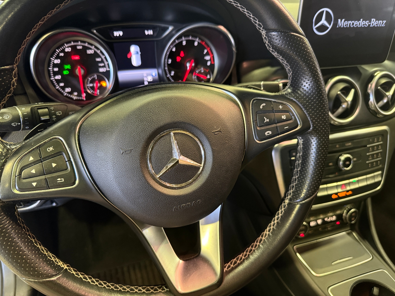 Thumbnail: 2018 Mercedes-Benz GLA - 4