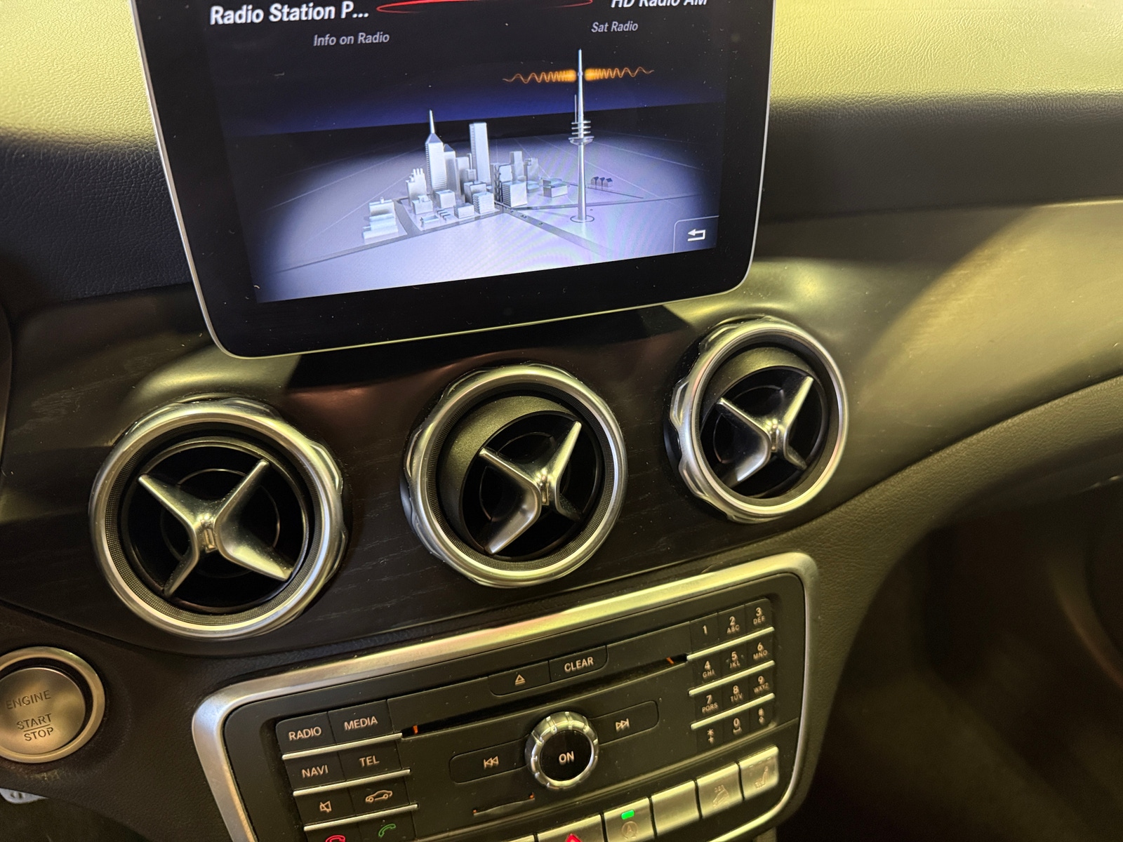Thumbnail: 2018 Mercedes-Benz GLA - 3