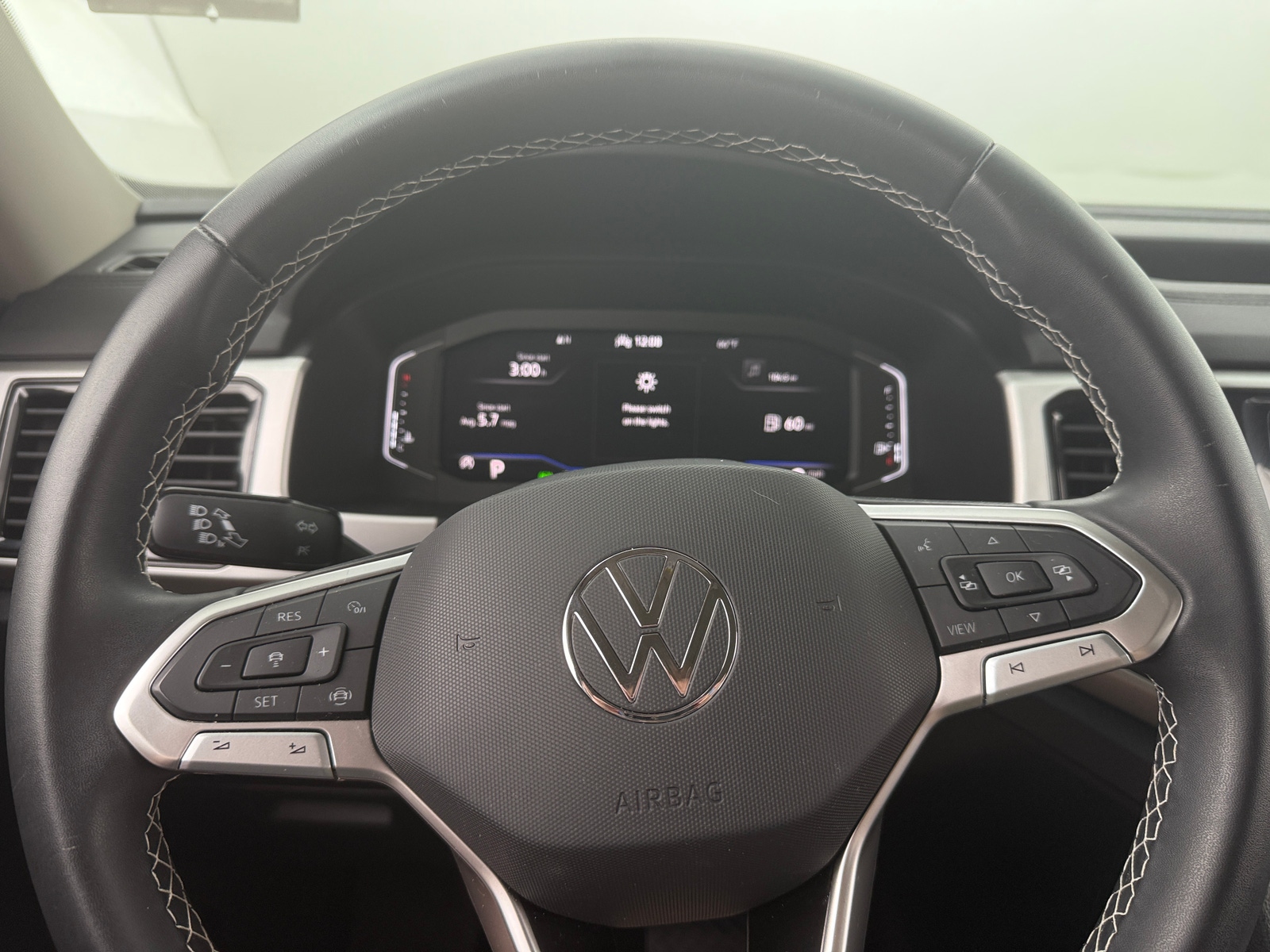 Thumbnail: 2023 Volkswagen Atlas - 4