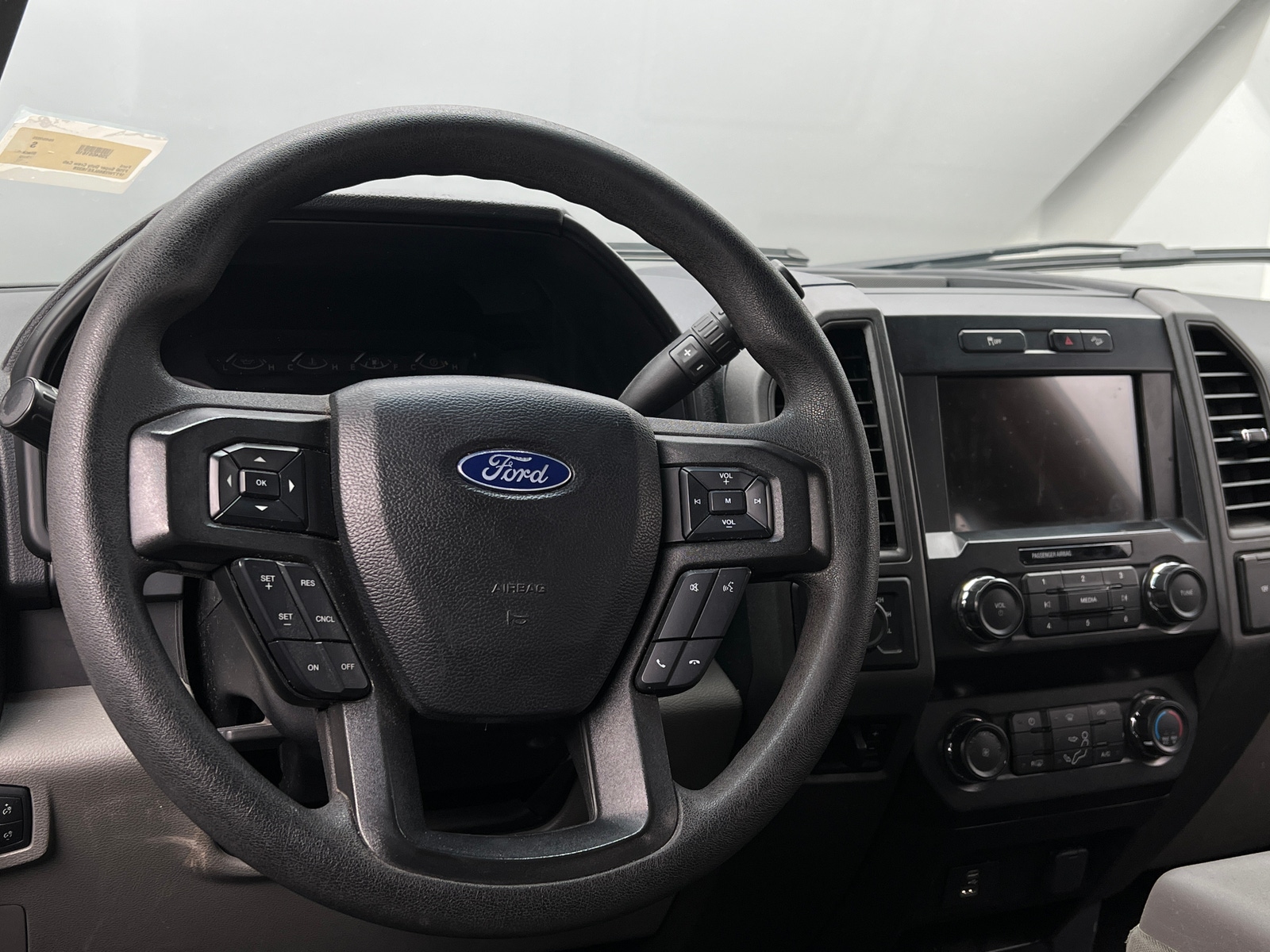 Thumbnail: 2020 Ford Econoline - 5