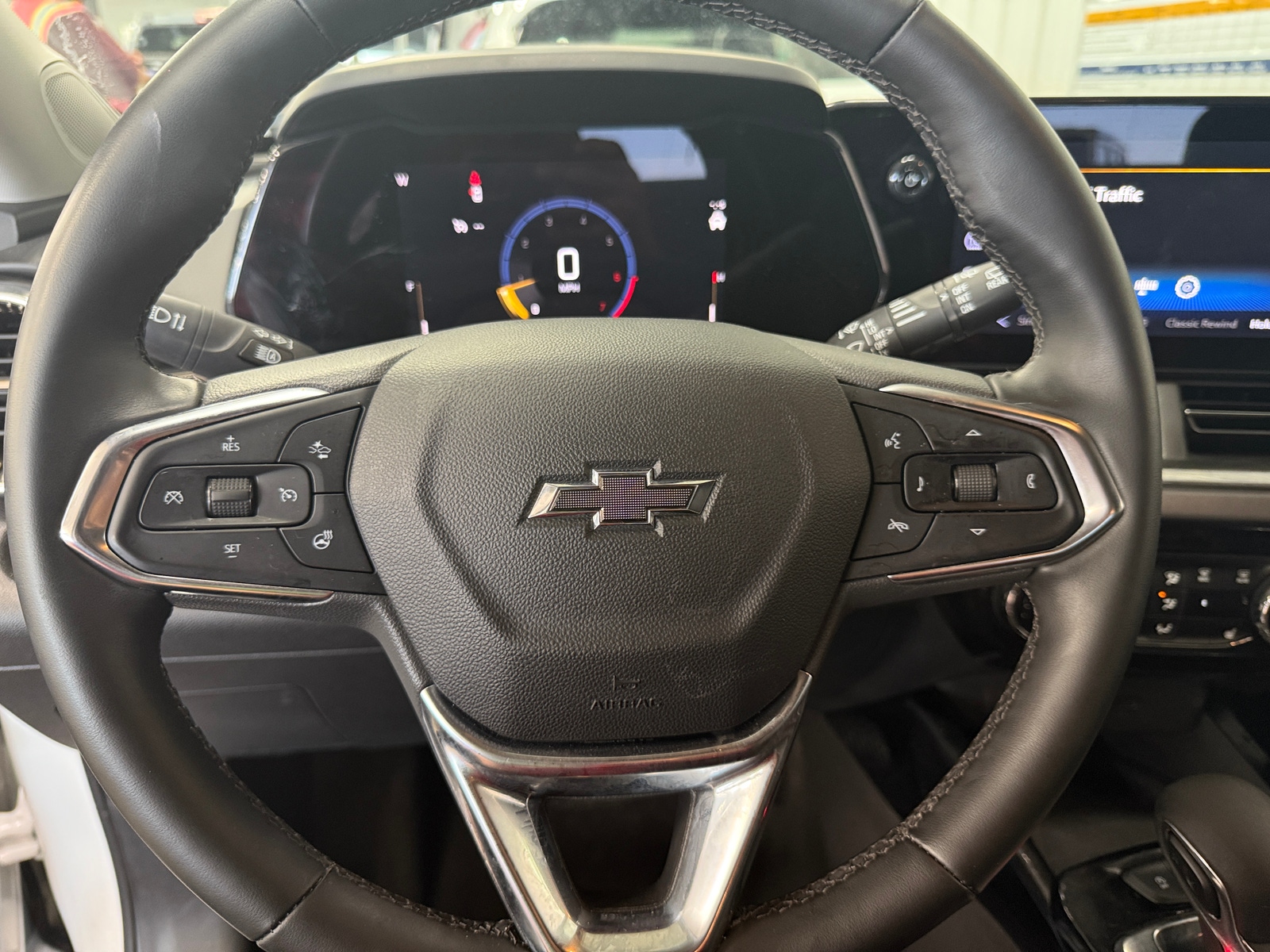 Thumbnail: 2025 Chevrolet Trax - 4